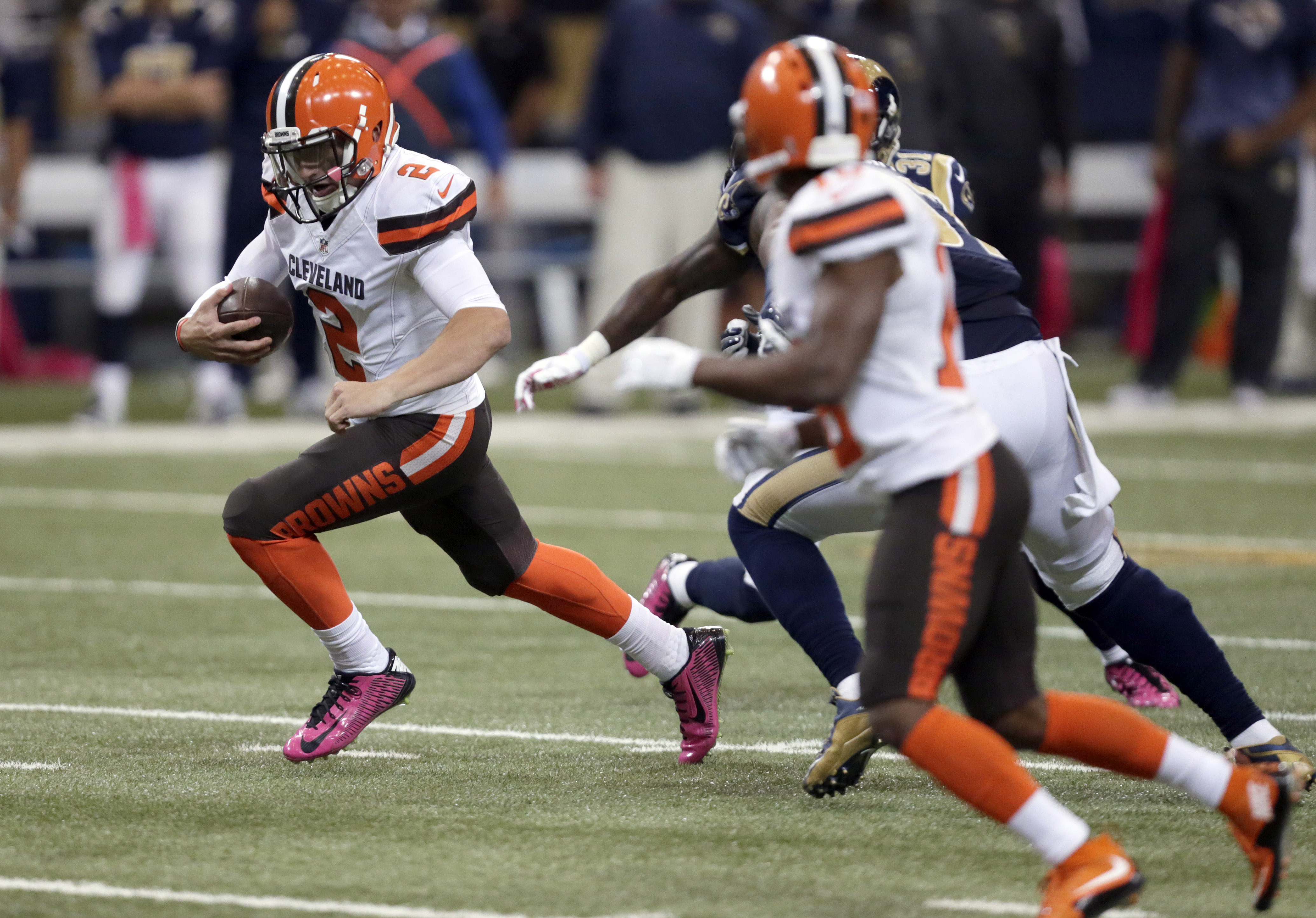 NFL still reviewing Johnny Manziel's domestic incident