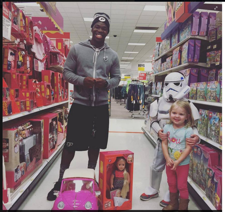 Purdue athlete stuns toddler with surprise birthday gift at Target