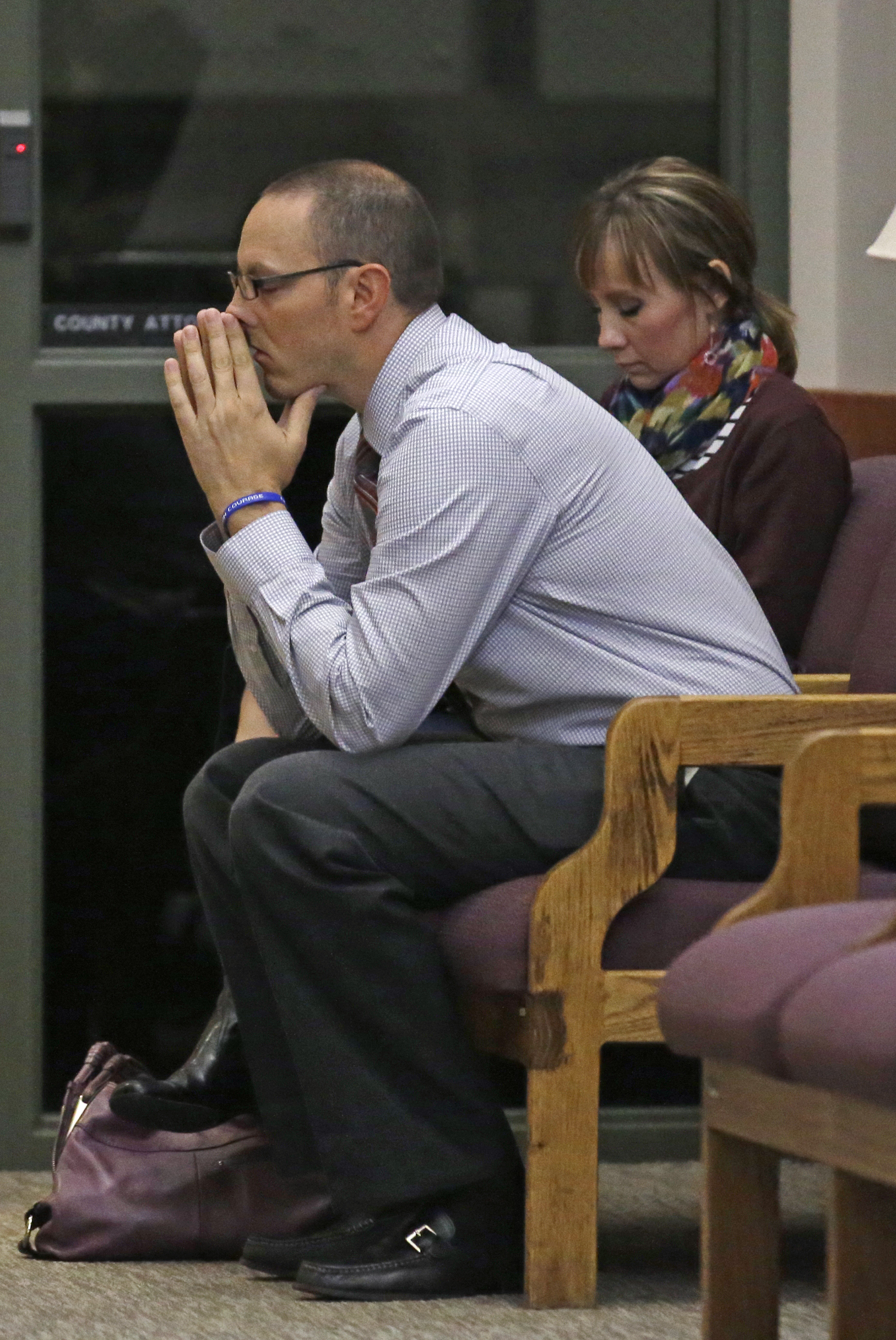 Jury clears cemetery in death of boy crushed by tombstone