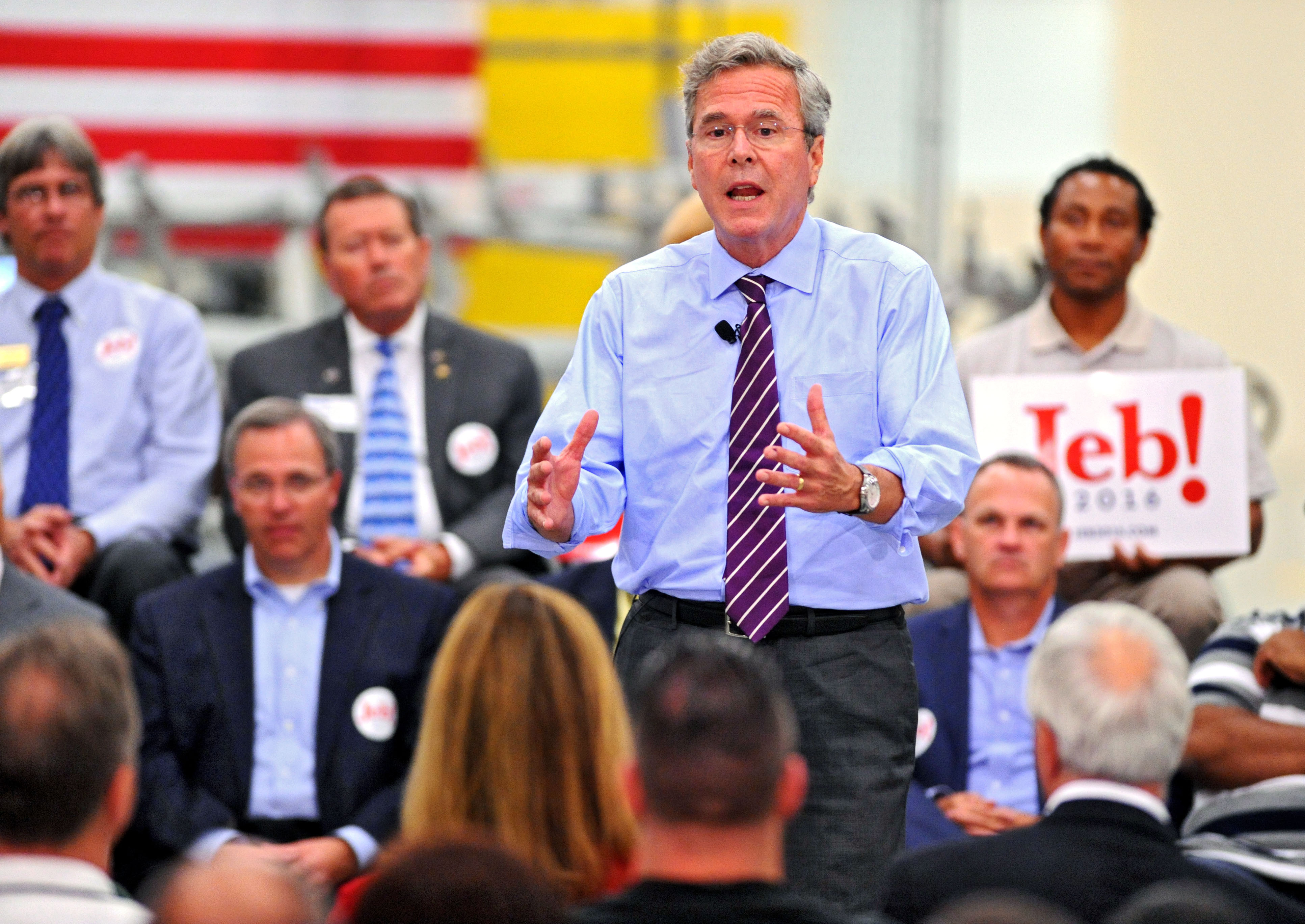 Bush revamped campaign, slogan to early primary states