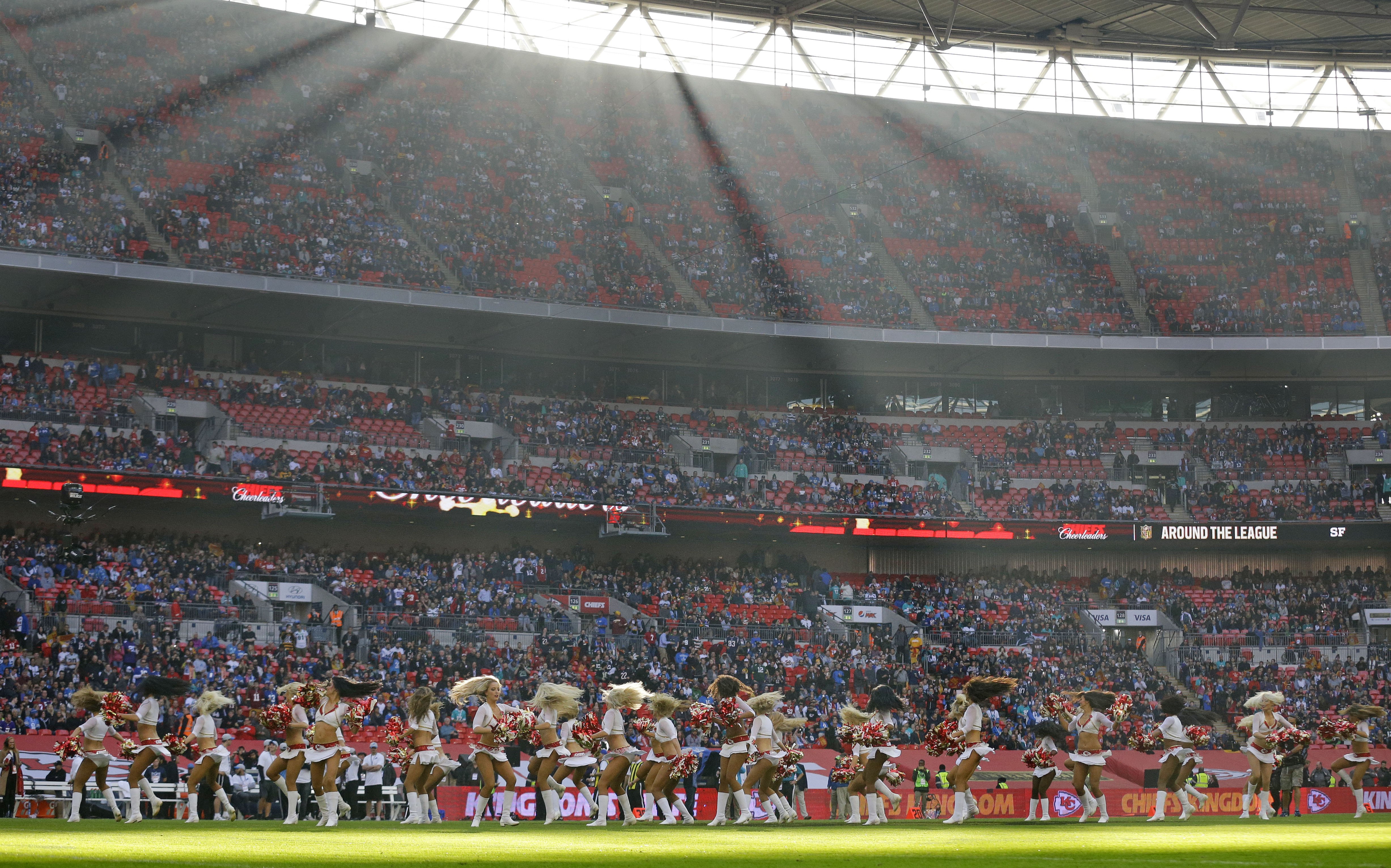 NFL agrees to play regular-season games at Twickenham