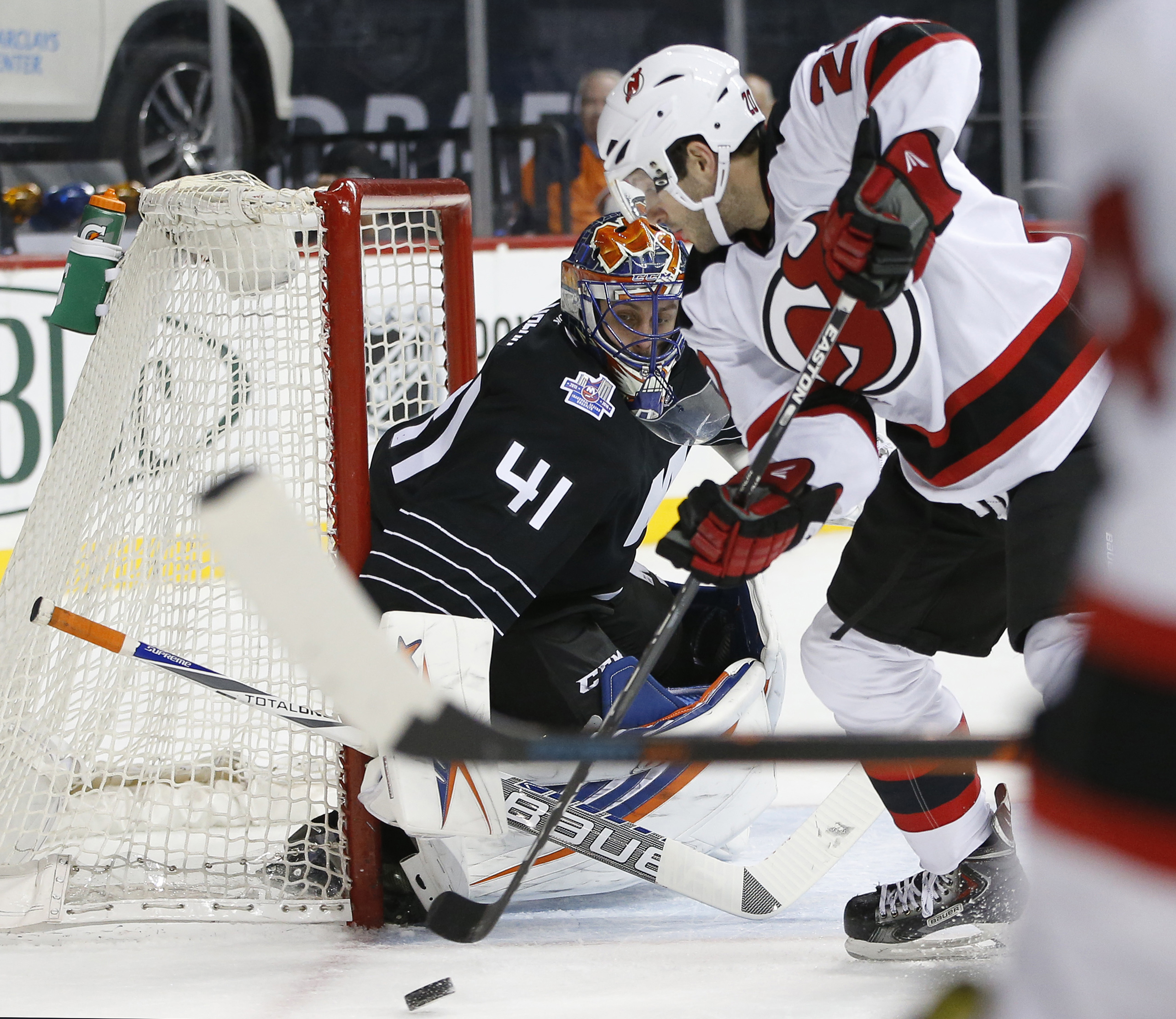 Cizikas scores late in 3rd to lift Islanders past Devils