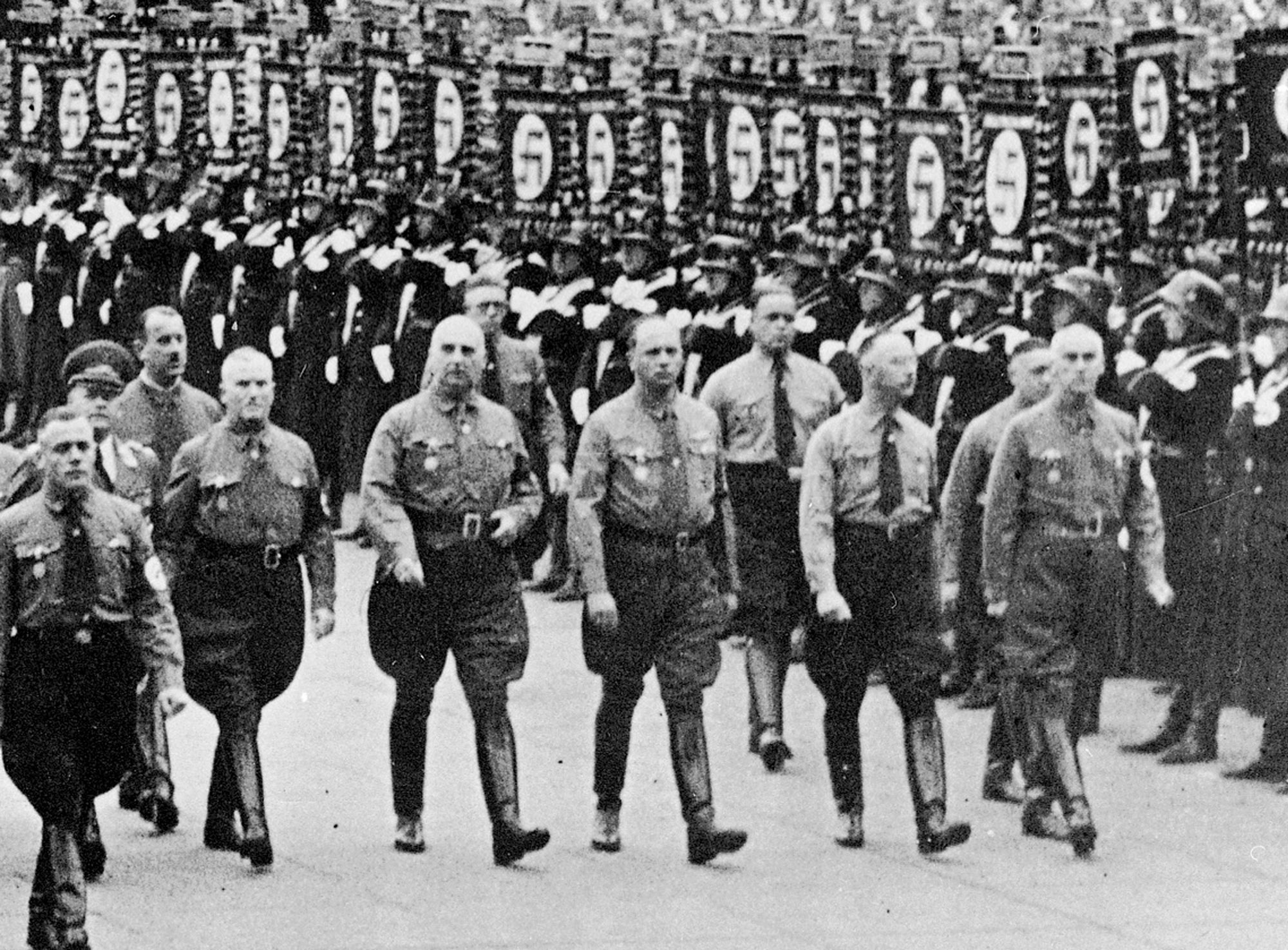 Study: Postwar German Interior Ministry had many ex-Nazis