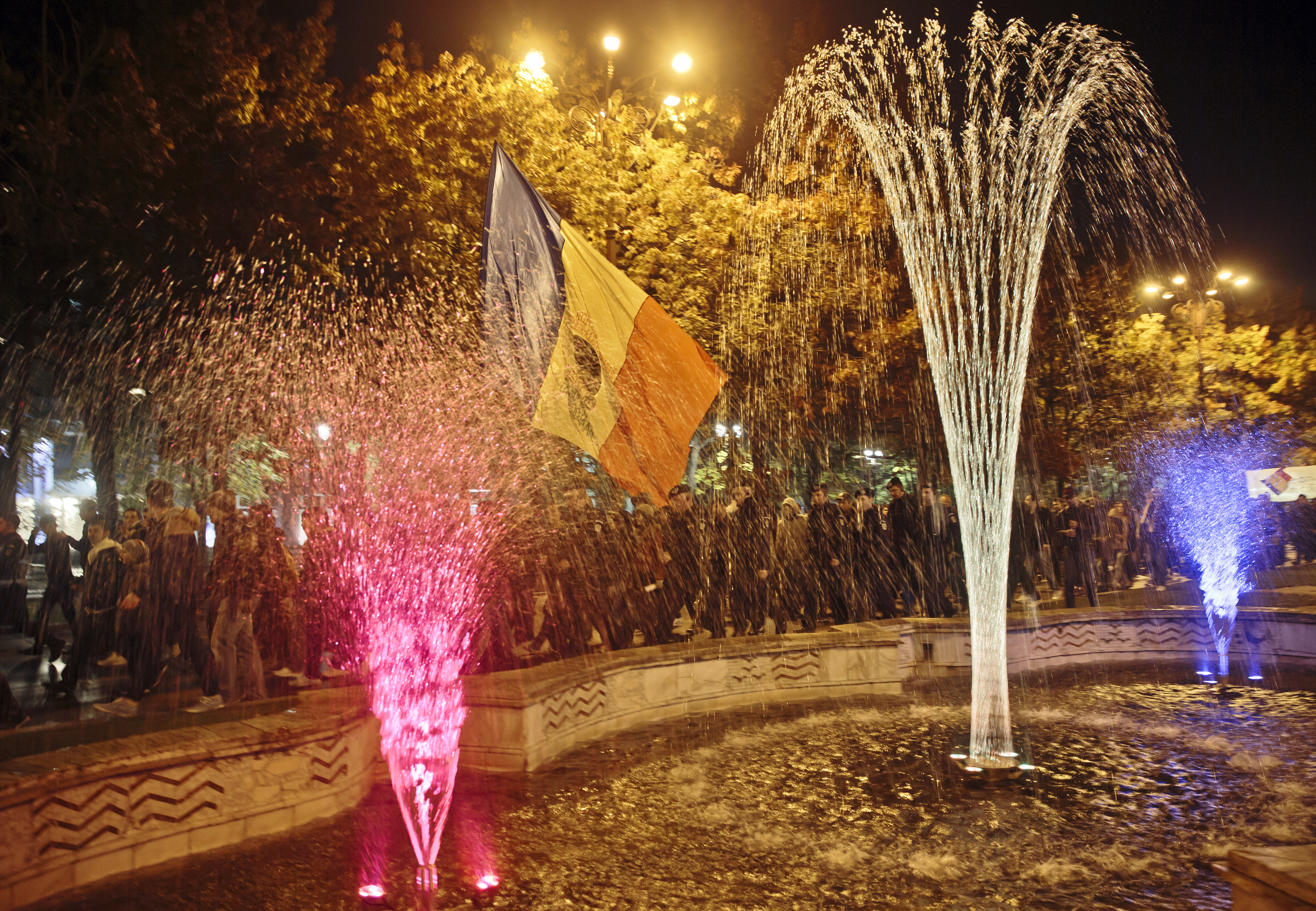The Latest: Thousands protest in Romania for 3rd day running