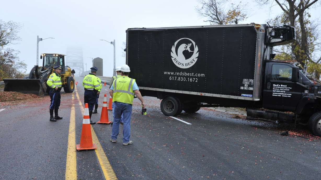 Truck spills cranberries in accident on Cape Cod bridge