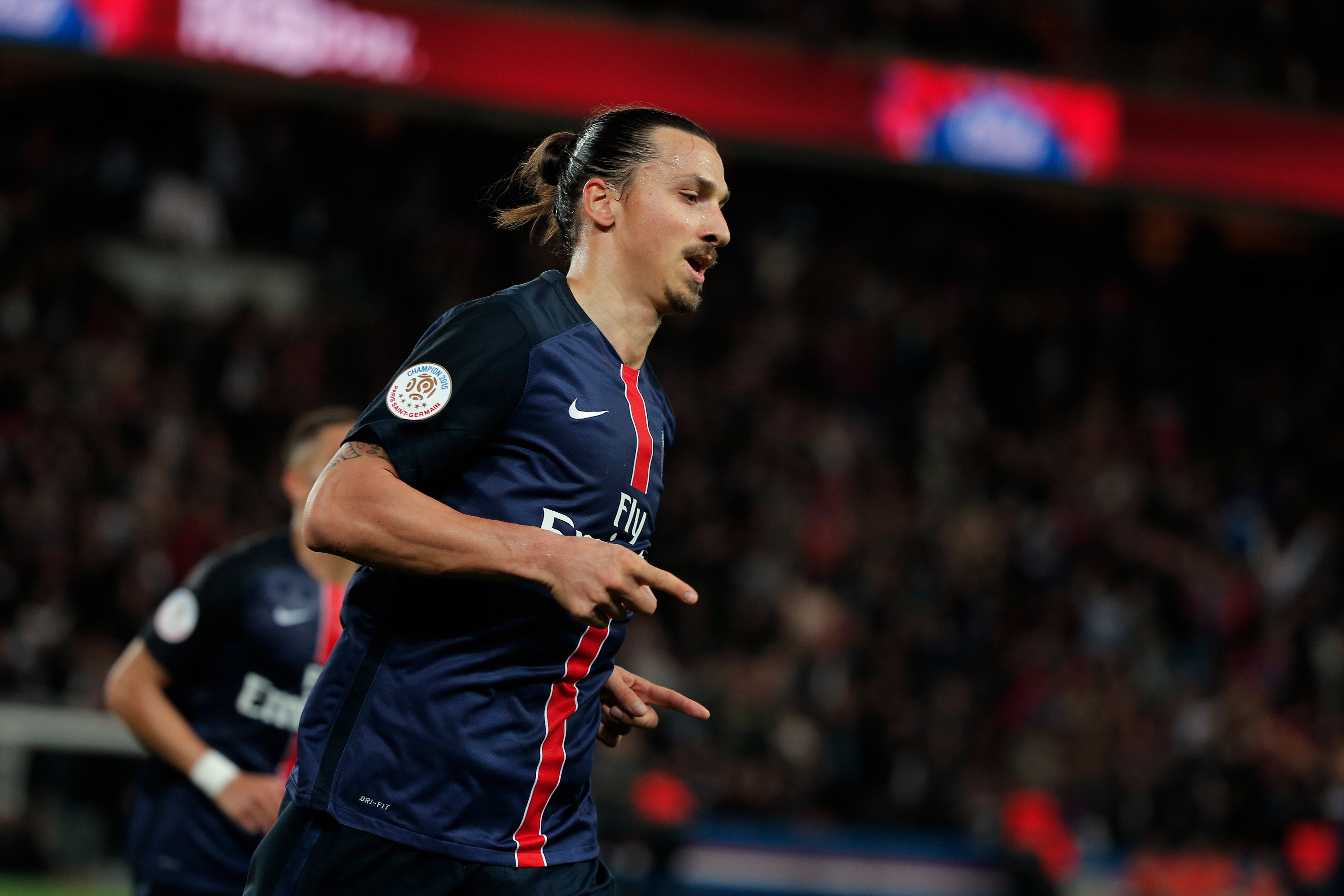 Ibrahimovic scores twice as leader PSG thrashes Toulouse 5-0