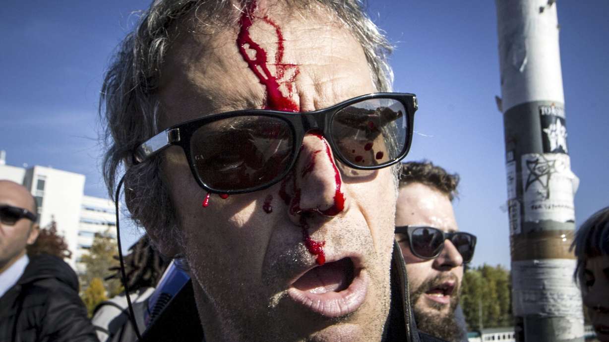 Protesters clash with police in Bologna
