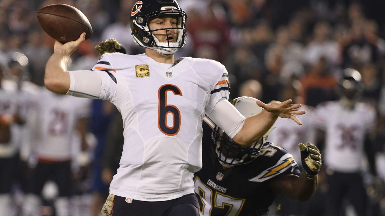 Cutler sets Bears record with 138th touchdown pass