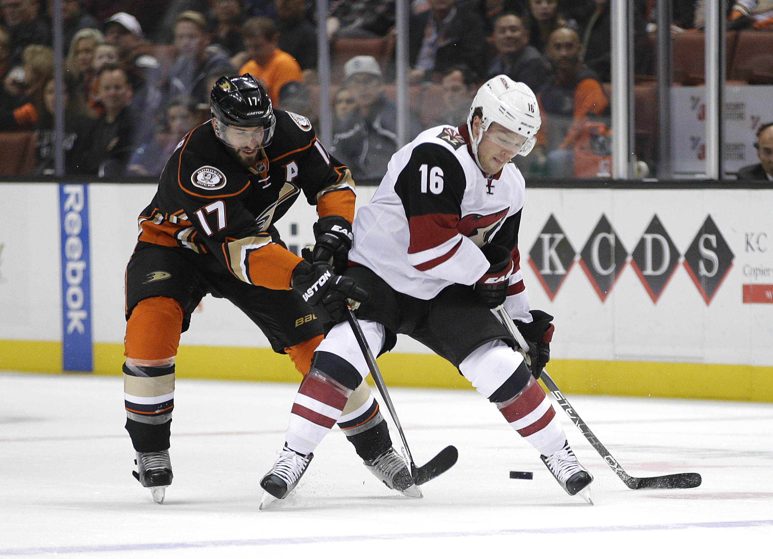 Mikkel Boedker's OT goal pushes Coyotes past Ducks, 4-3
