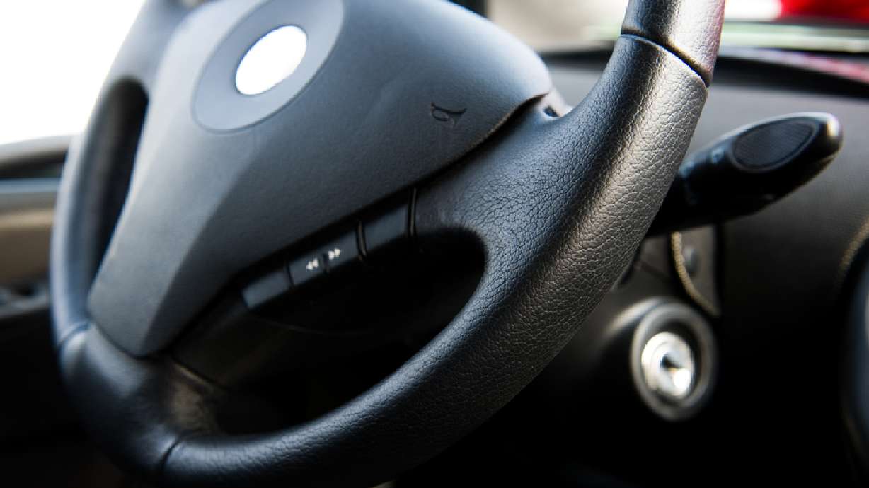 Utah Senate proposes hike in vehicle registration fees instead of sales tax increase