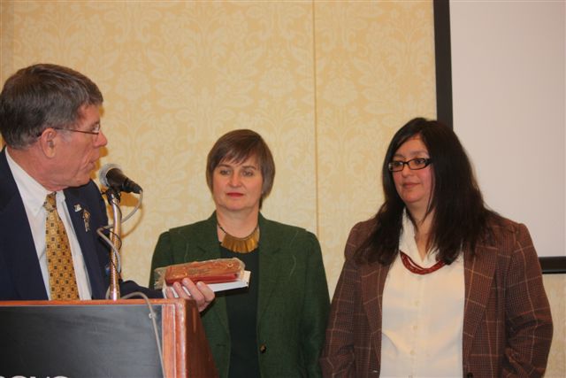 Teresa Tavares, Directora Ejecutiva del Centro Hispano de UT se despide de la organización 