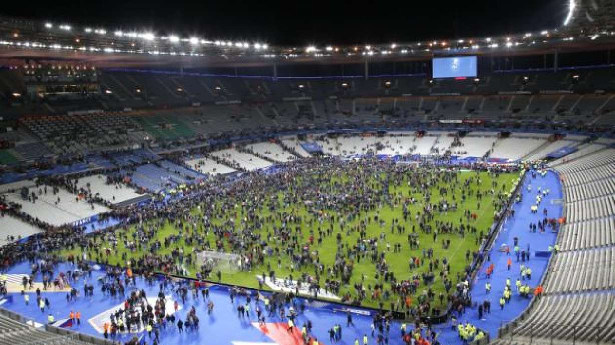 LO ULTIMO: Yihadistas celebran atentados en Francia
