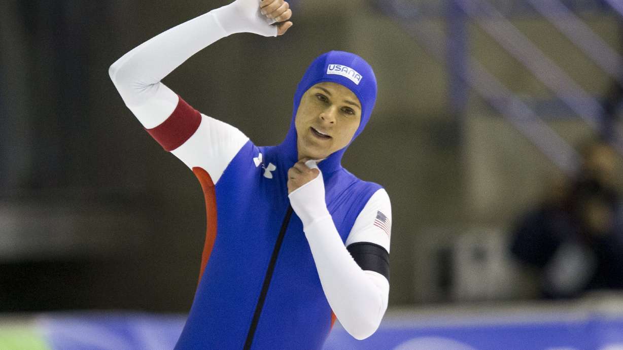 American Brittany Bowe breaks world record in 1,500