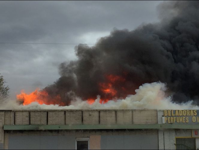 Incendio en Main Street provoca evacuaciones y cierres de calles en Salt Lake City 