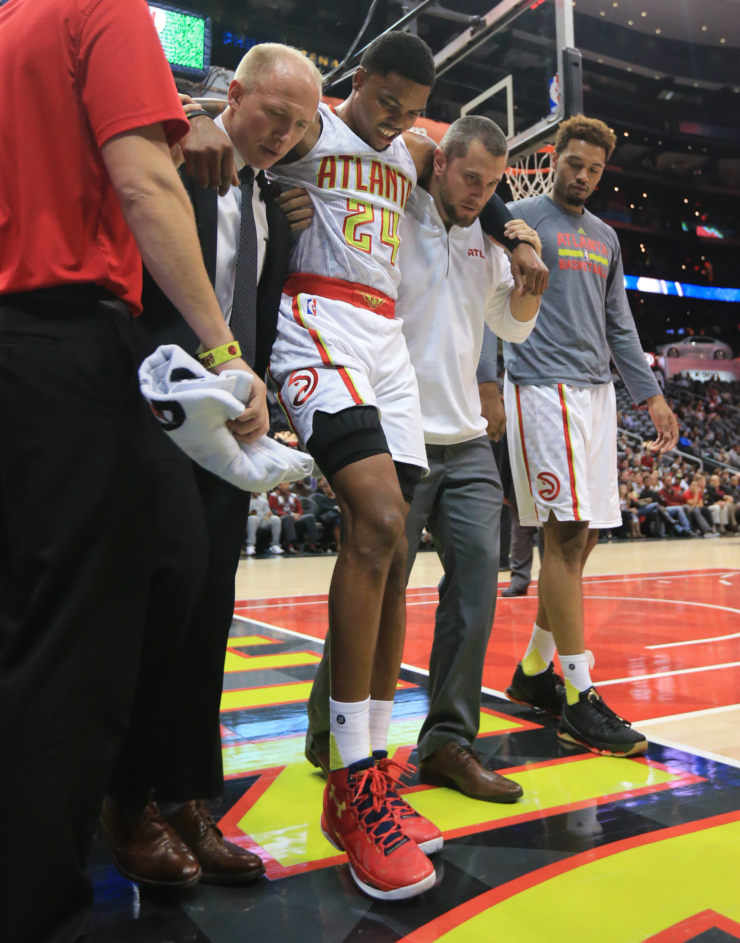 Struggling Hawks again without Teague, Bazemore vs Kings