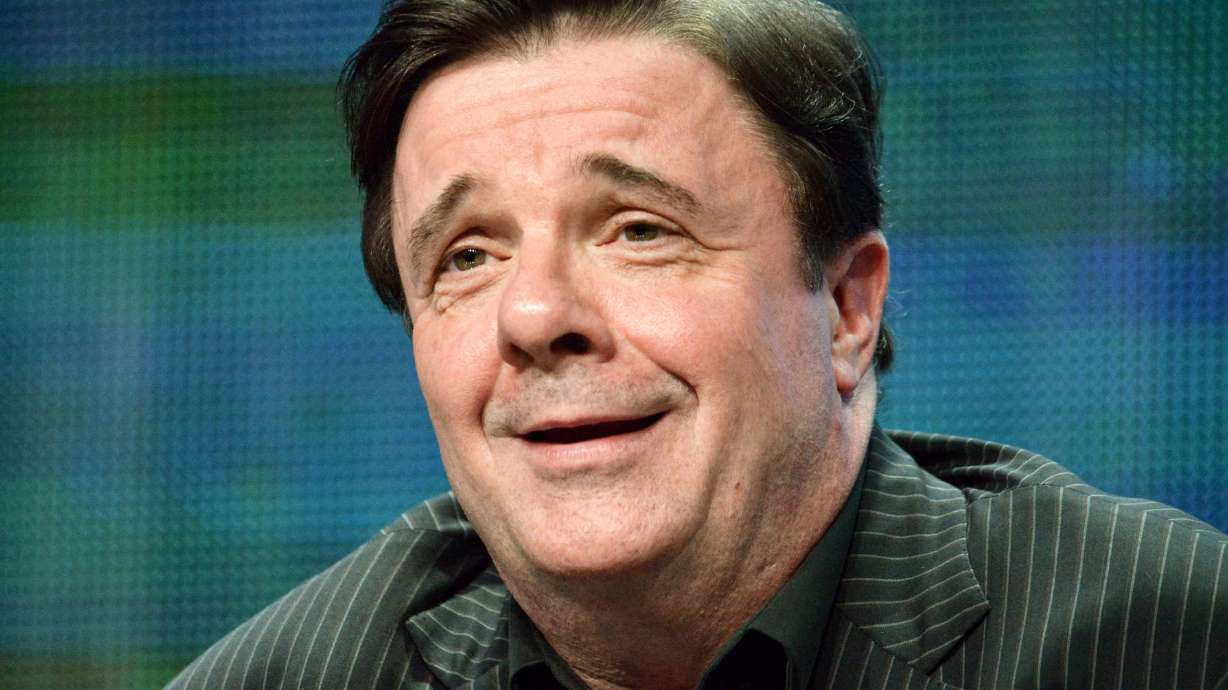 Tony-winning actor Nathan Lane marries longtime love