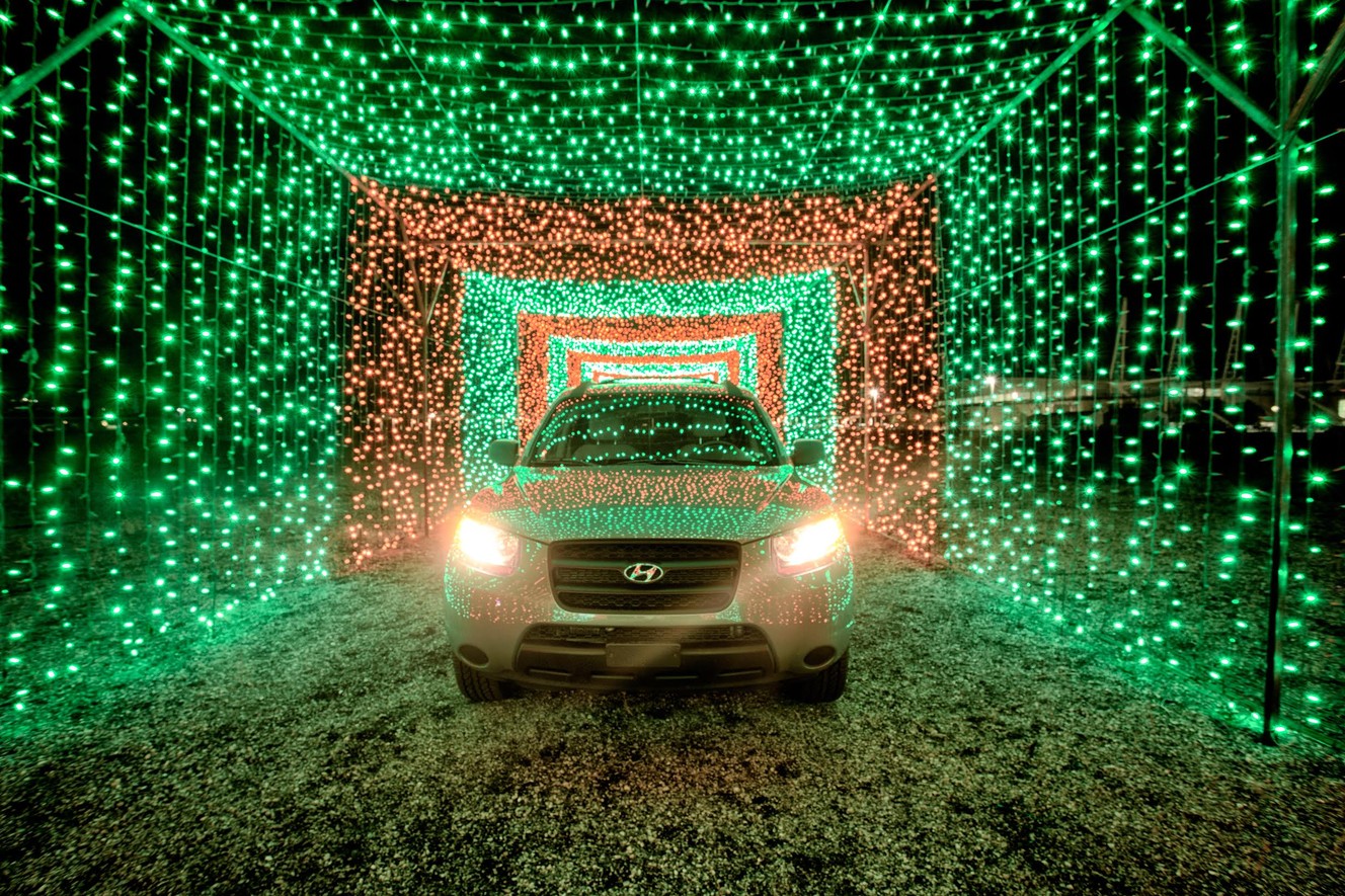 Midway Ice Castle owners create mile-long light display 