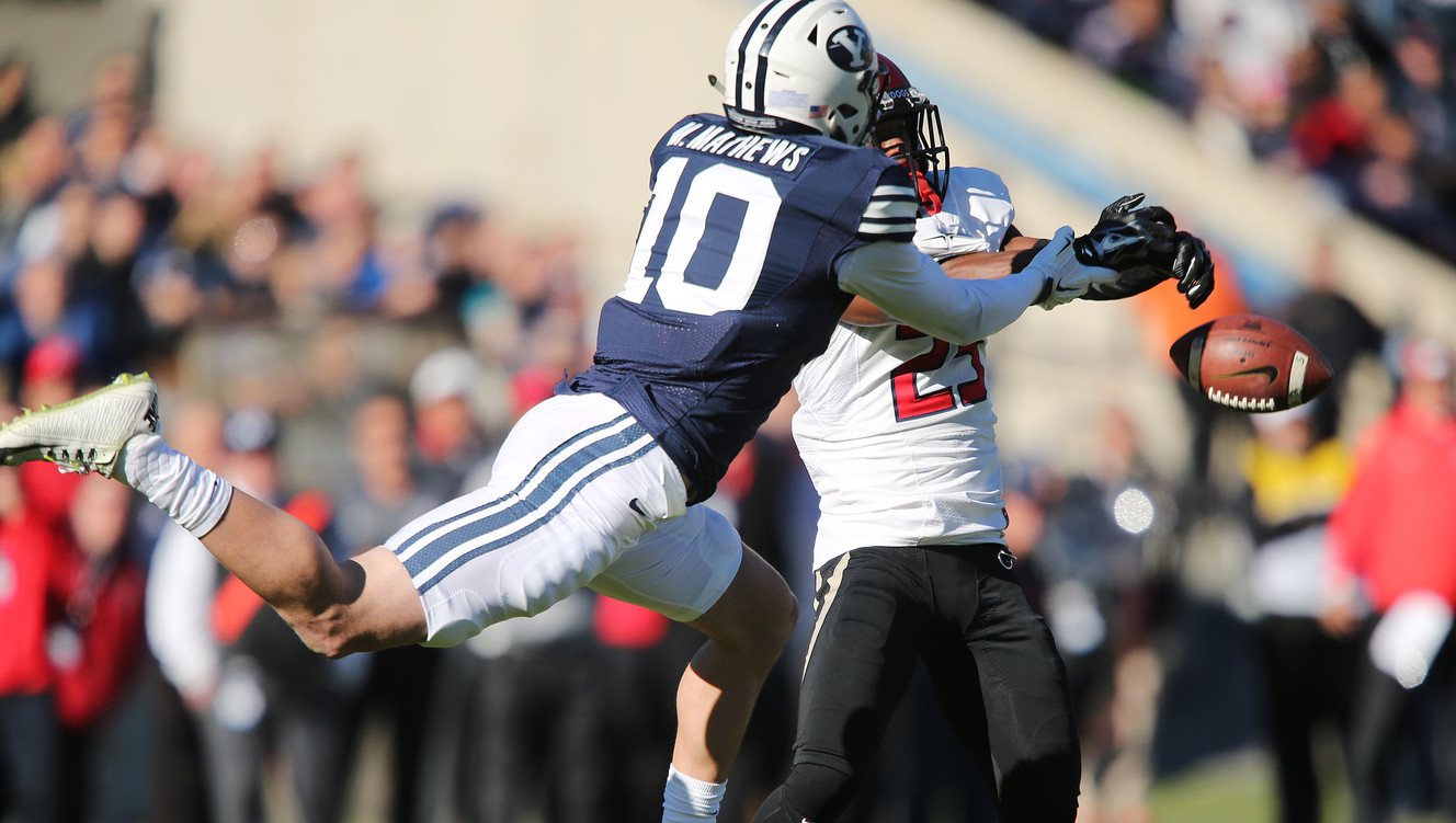 BYU wide receiver Mitch Mathews (10) can't come up with the pass against Fresno in Provo, Nov. 21, 2015. (Photo: Jeffrey D. Allred, Deseret News)