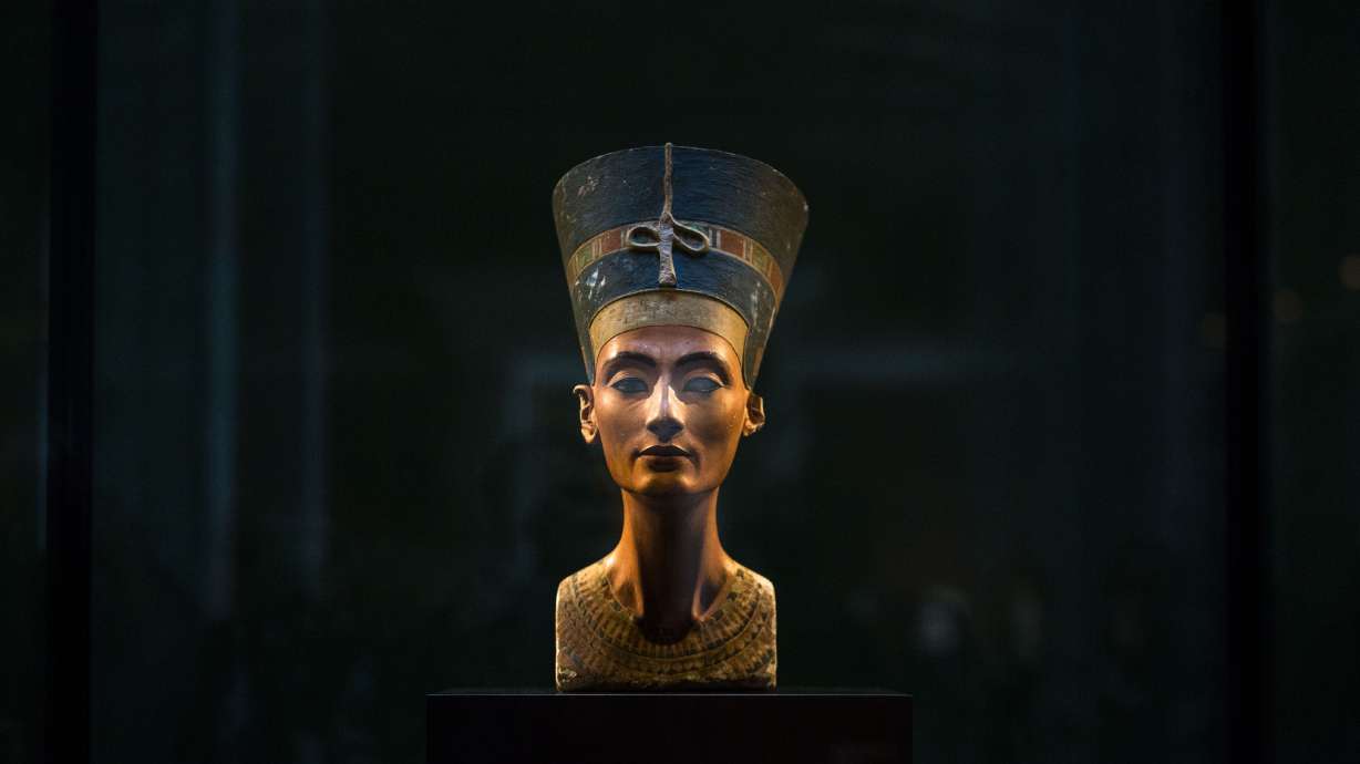 Egypt begins King Tut exploration, searching for Nefertiti