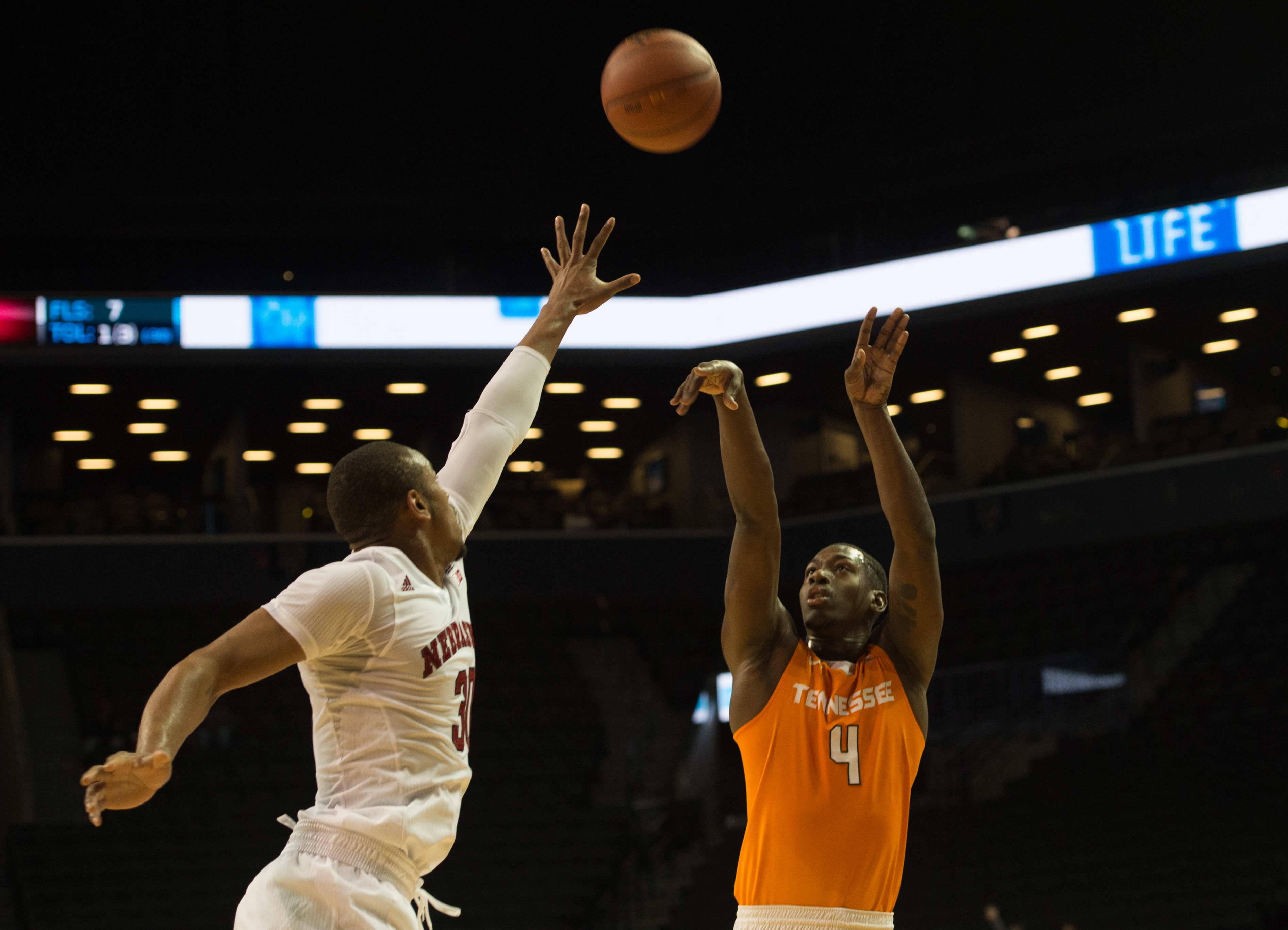 Nebraska beats Tennessee 82-71 in 3rd place game at Barclays