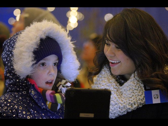 Las luces de Navidad de la Manzana del Templo le dan inicio a la temporada festiva 