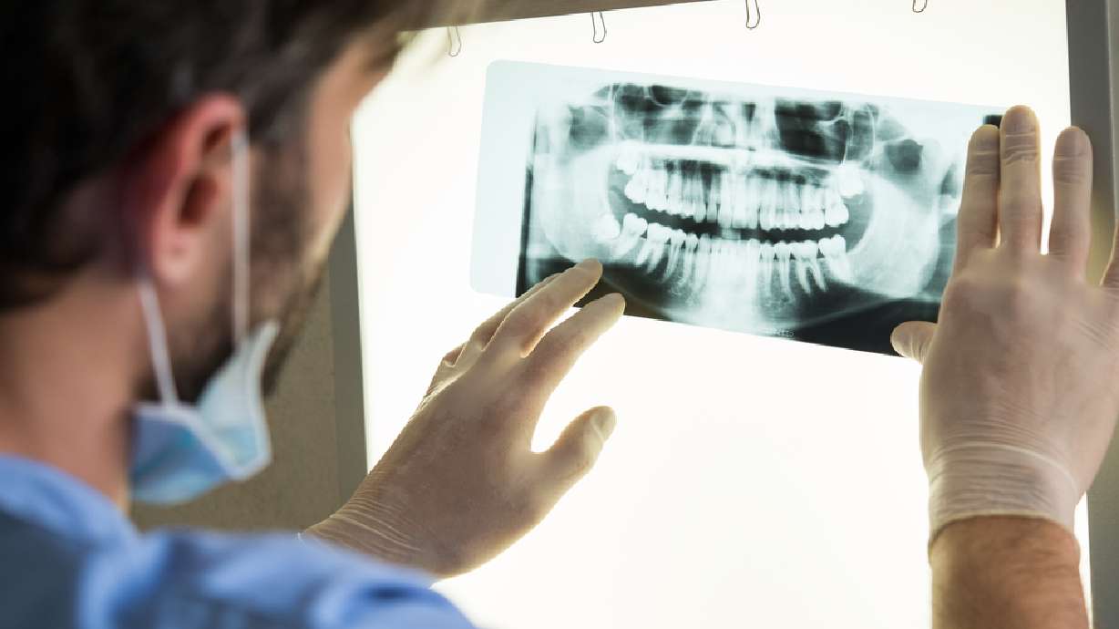 Utah dentists offer to create 2 new smiles for free