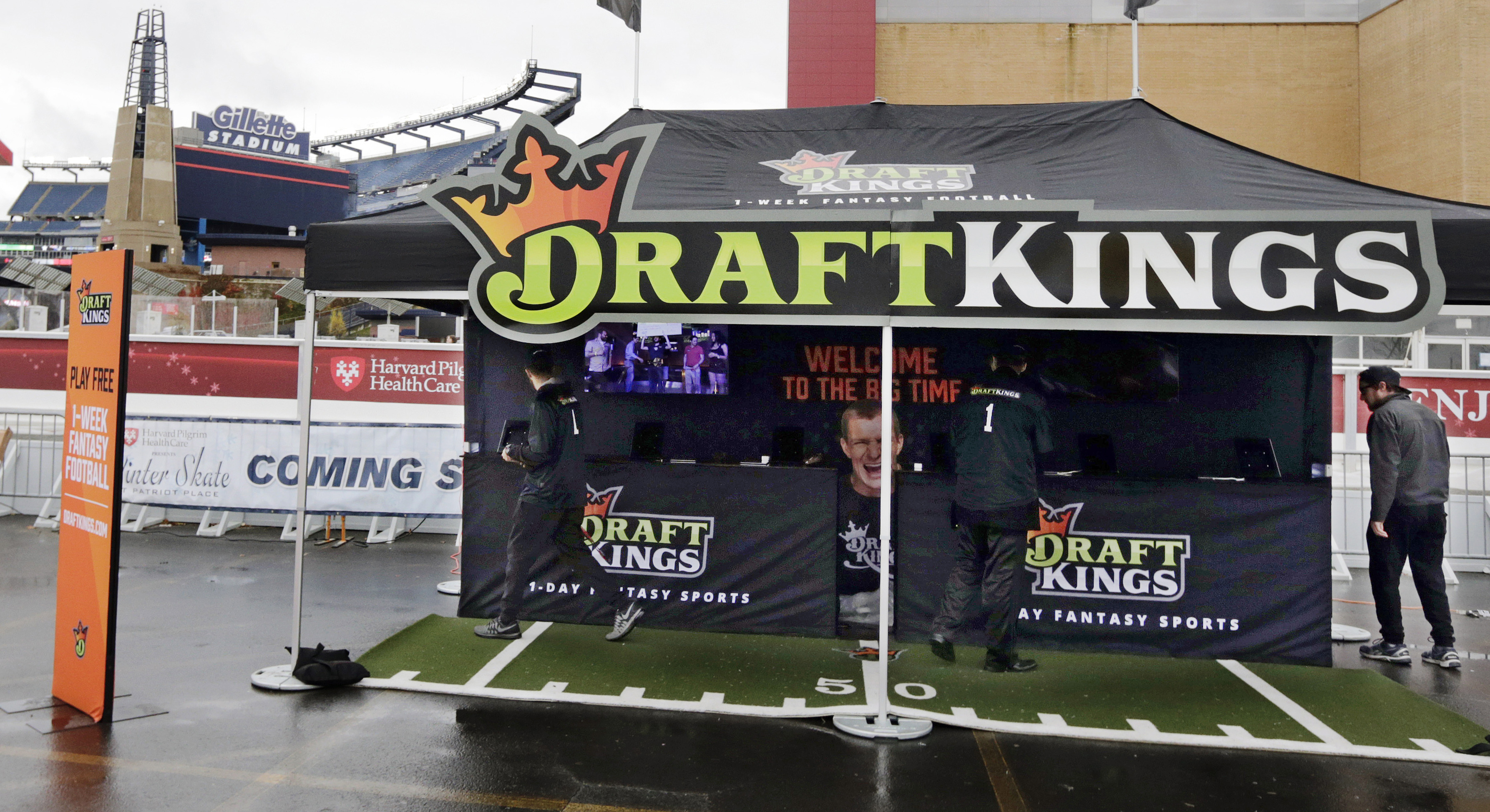 Fantasy takes hit in NY, but DraftKings, FanDuel get stay