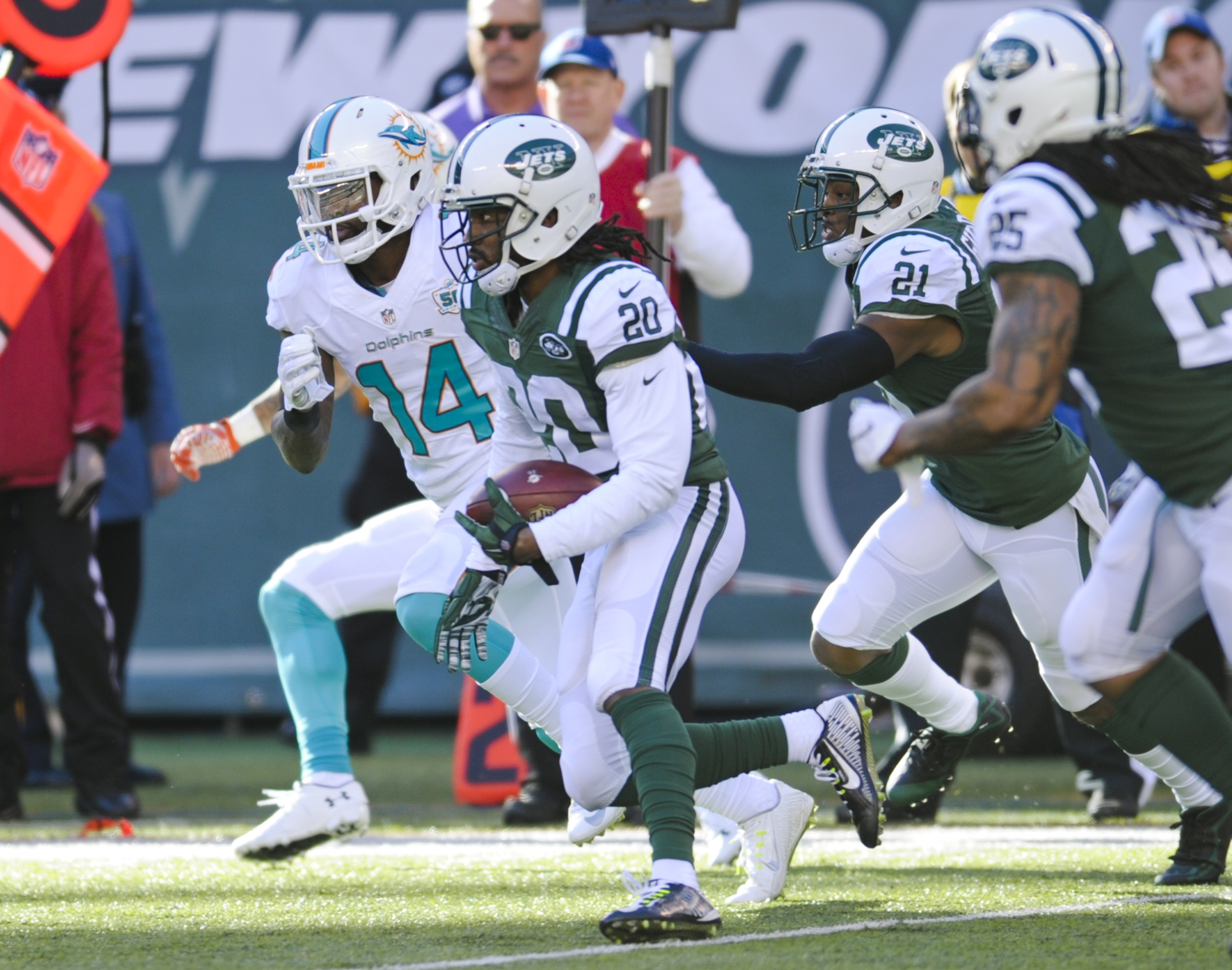 Jets' Marcus Williams has sprained knee ligament, day to day