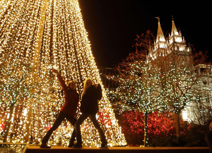 2015 guide to Christmas lights, Santa and holiday fun around Utah