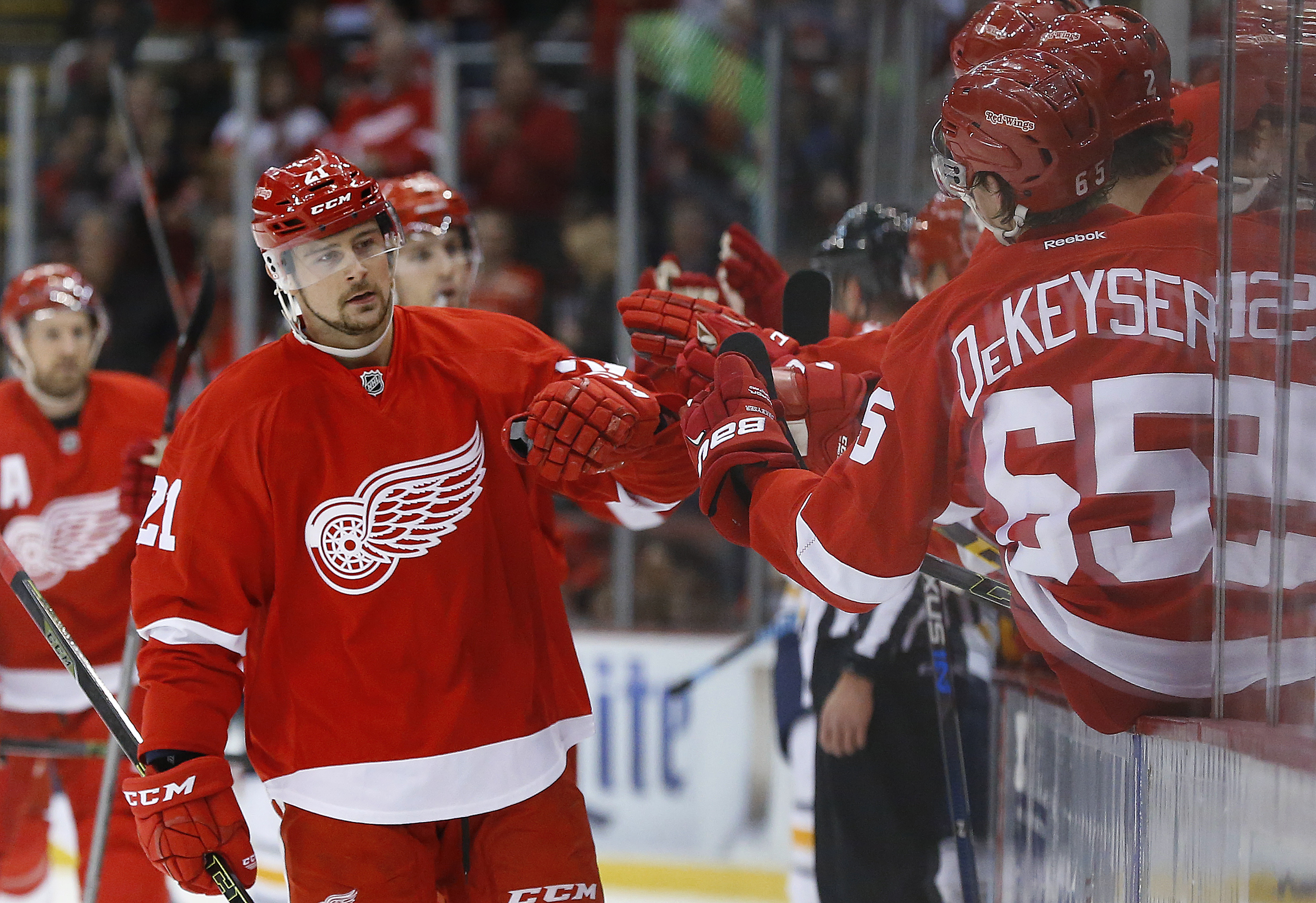 Red Wings beat Sabres 5-4 in SO on Brad Richards' goal