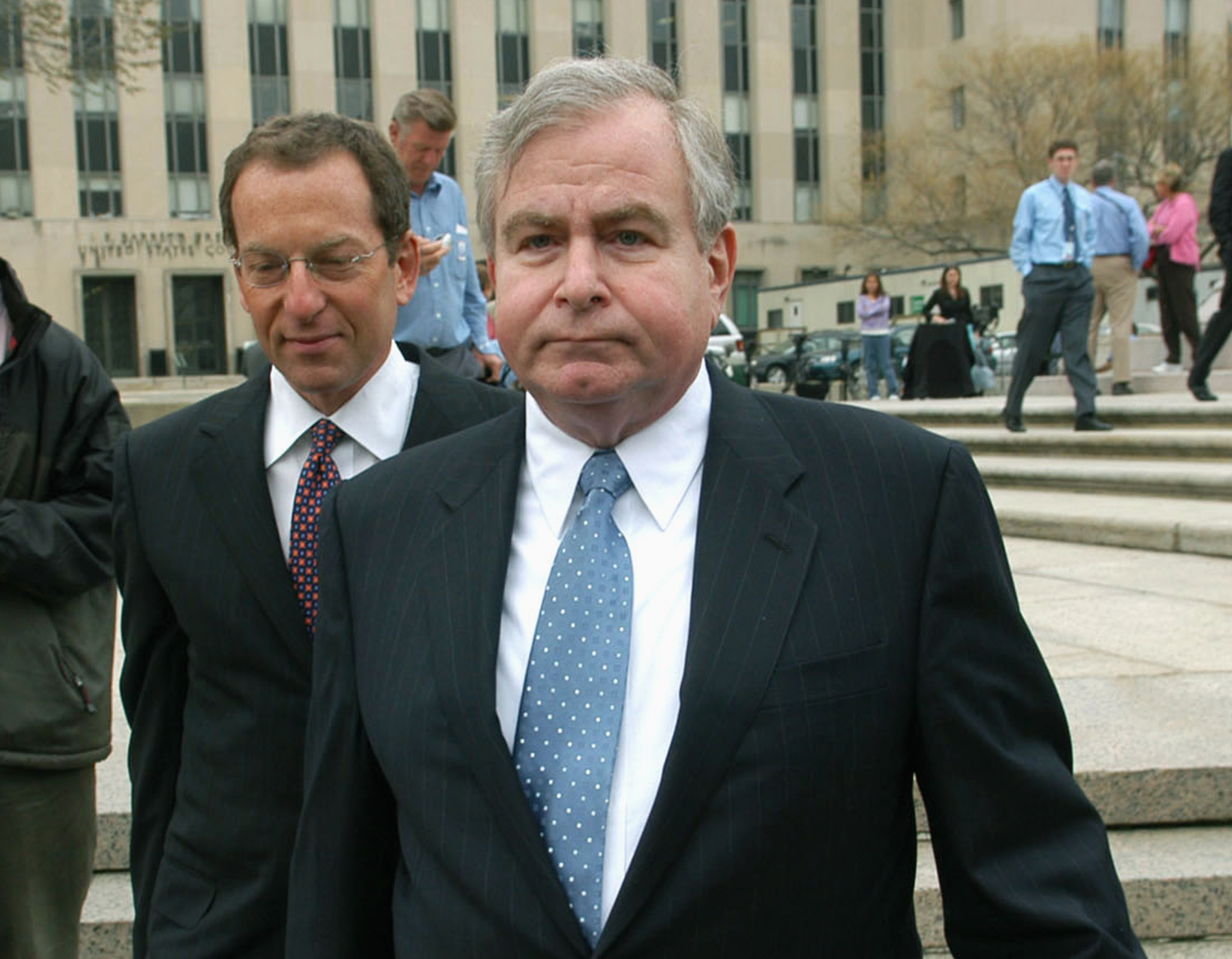 Sandy Berger, ex-Clinton national security adviser, dies