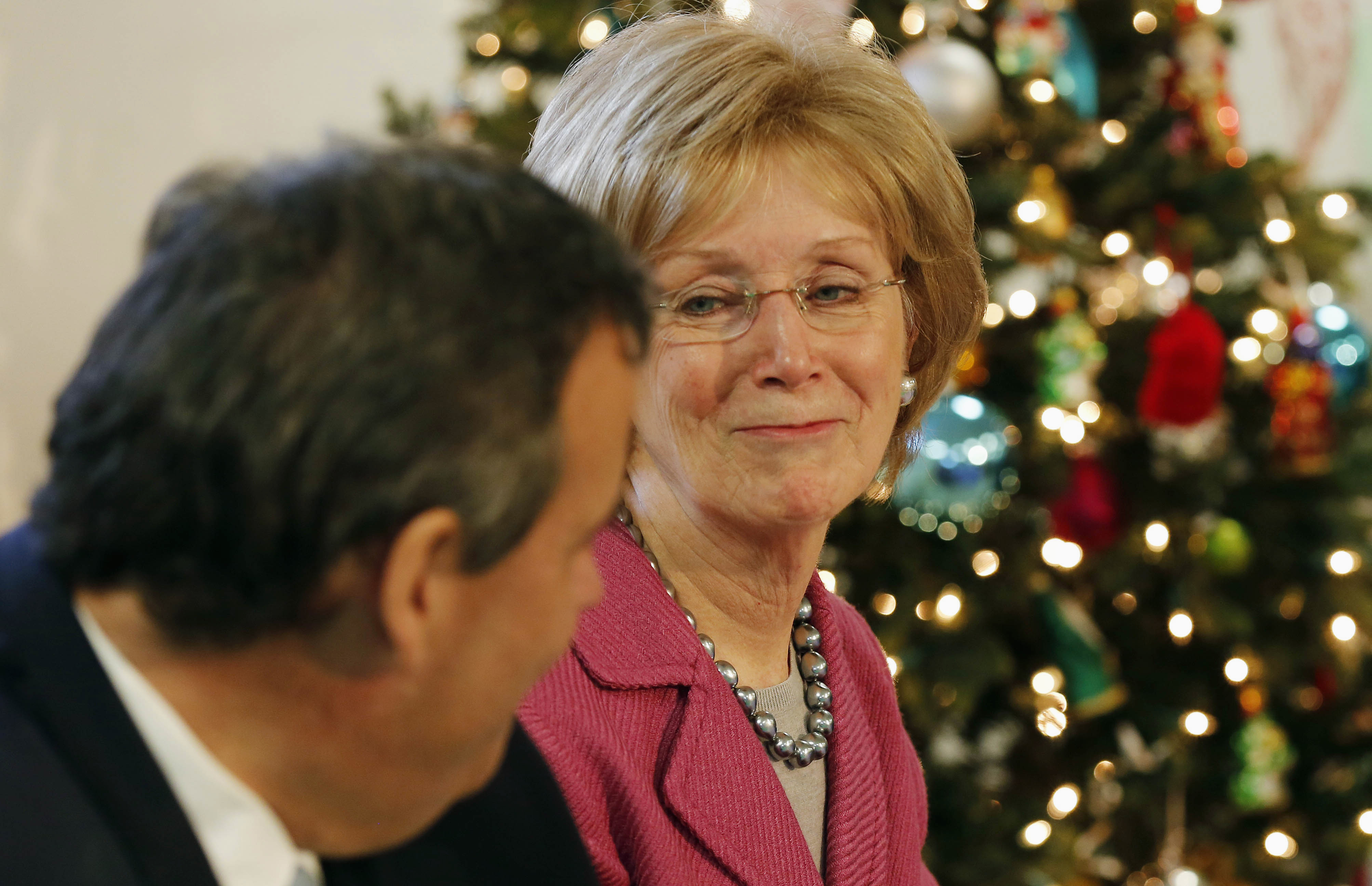 Chris Christie is doing well in NH. Will that be enough?