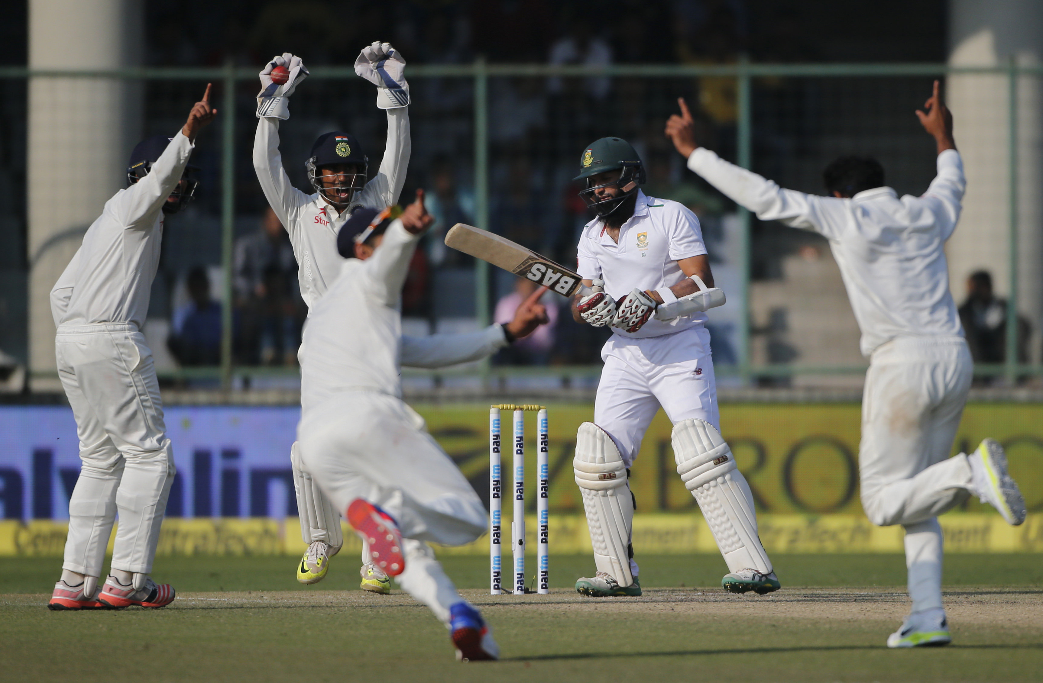 South Africa dismissed for 121, behind India by 213 runs