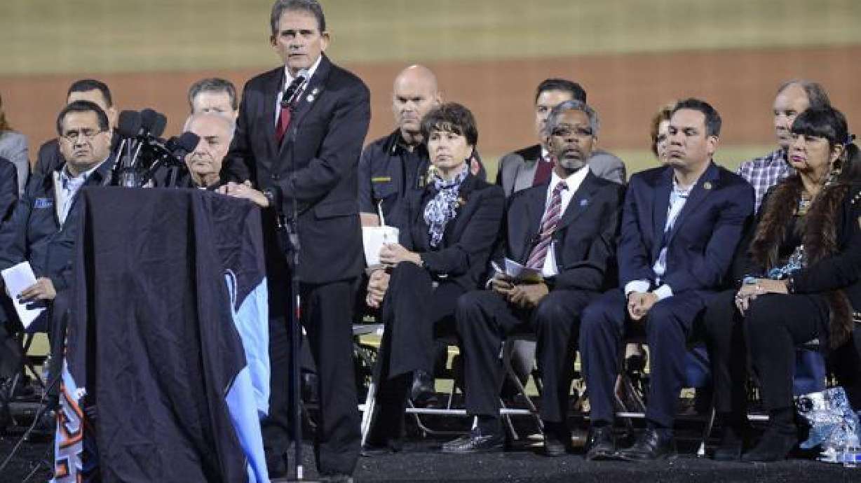 Recuerdan a víctimas hispanas de tiroteo en California