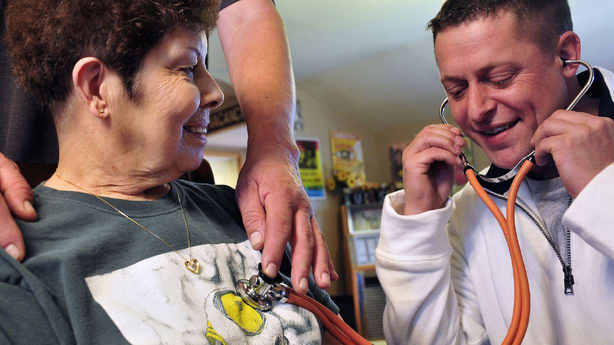 Family meets organ donation recipient for first time