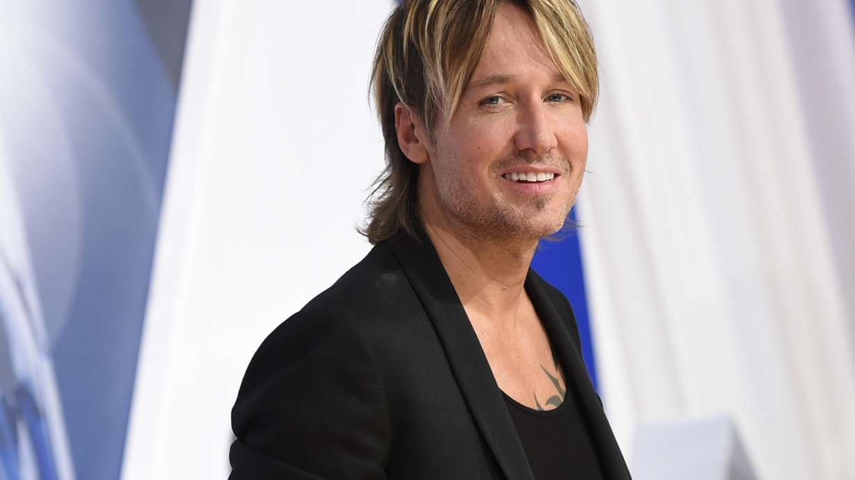 Country star Keith Urban mourns loss of father