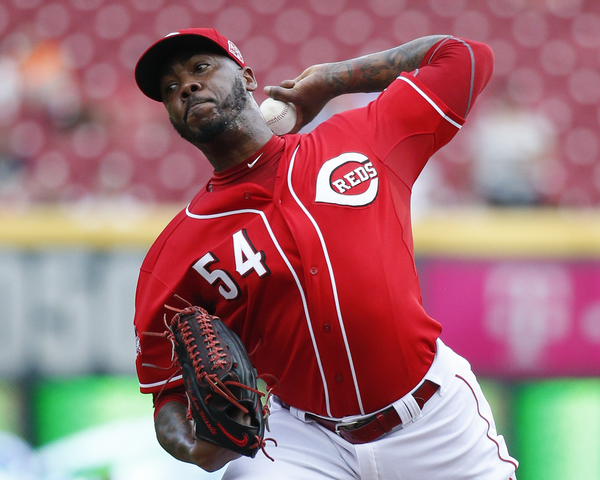 Report: Chapman trade to Dodgers on hold