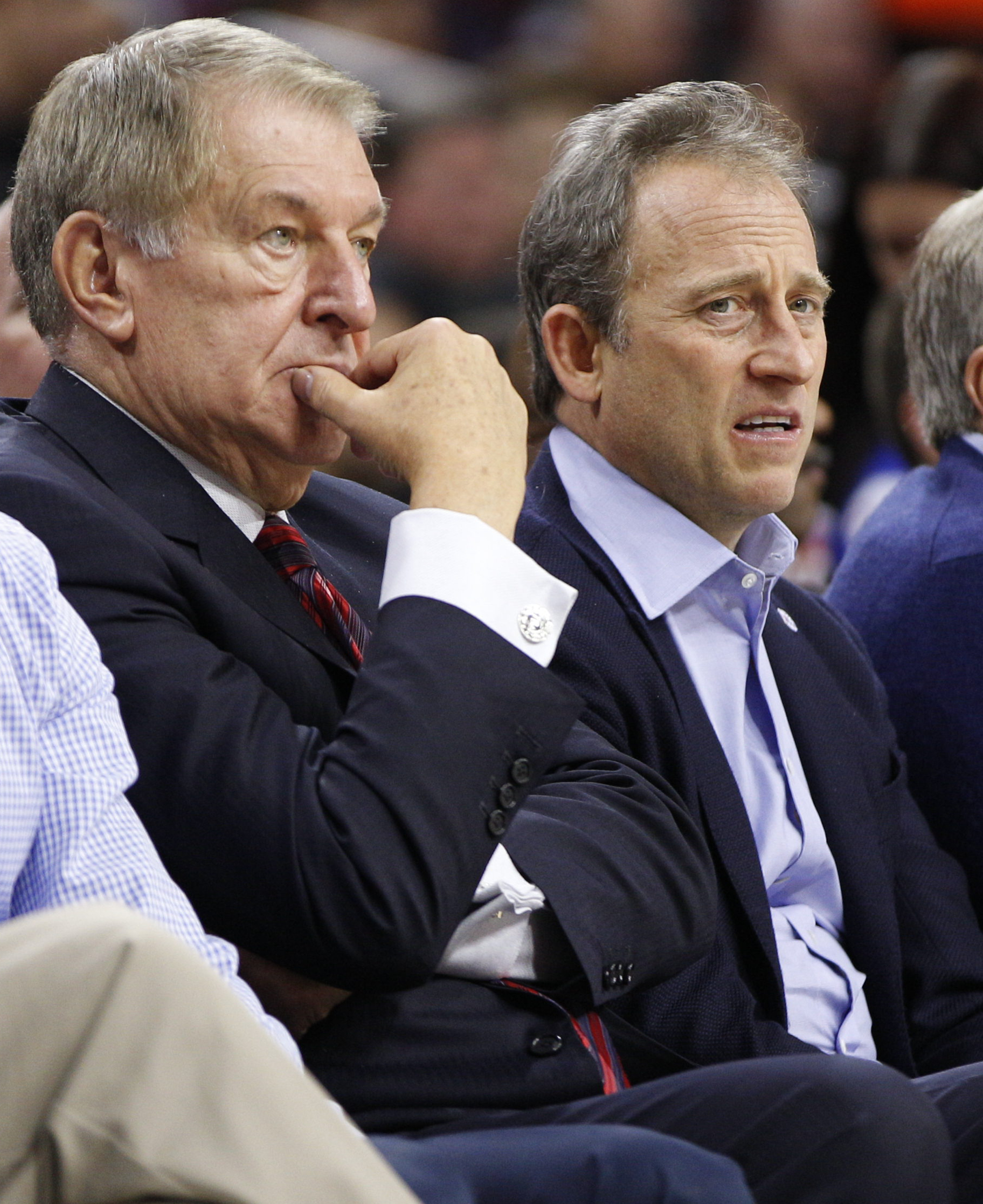 Spurs rest starters, still romp 119-68 past hapless 76ers