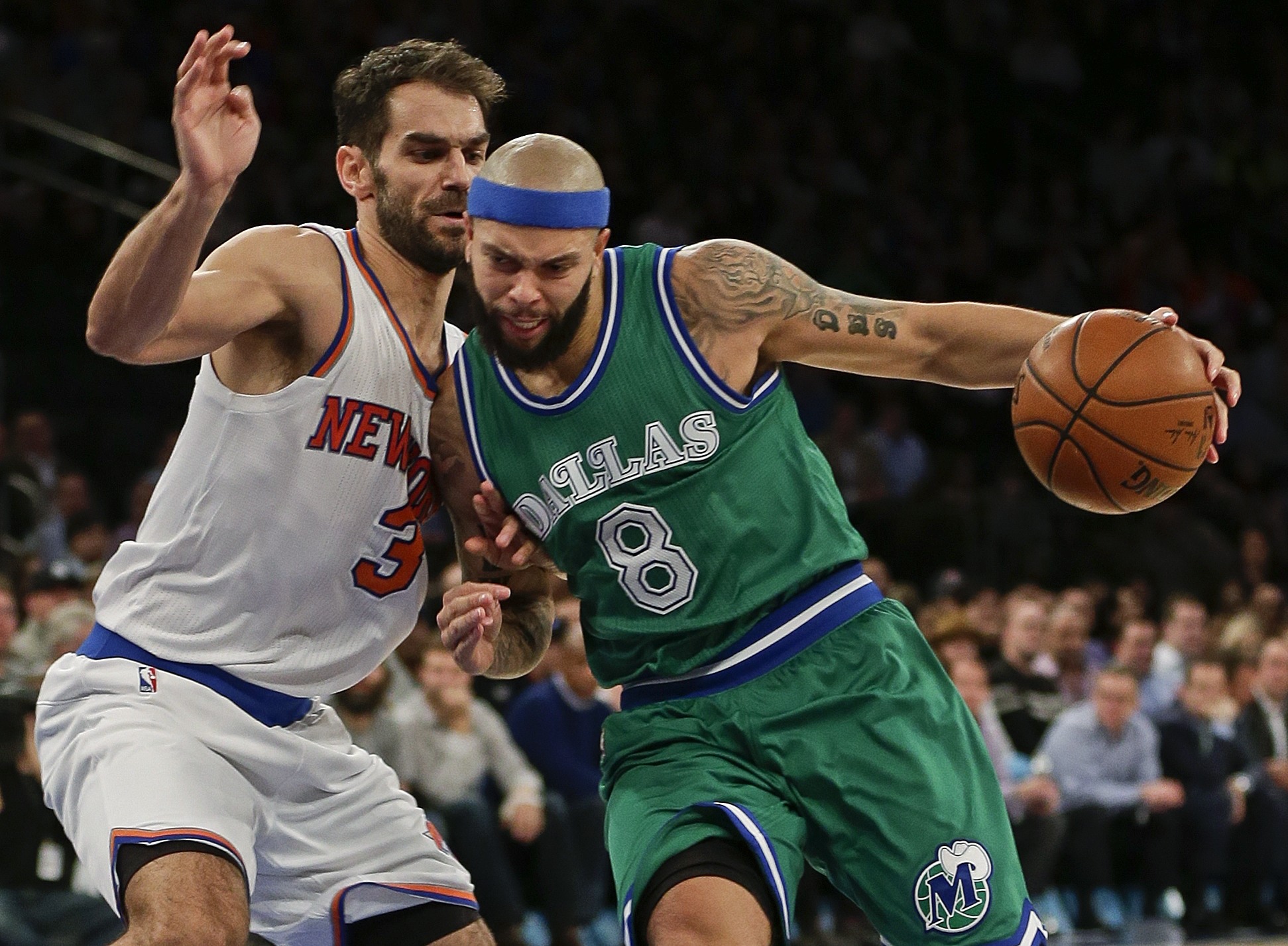 Nowitzki, Mavs hold off Porzingis comeback, Mavs beat Knicks