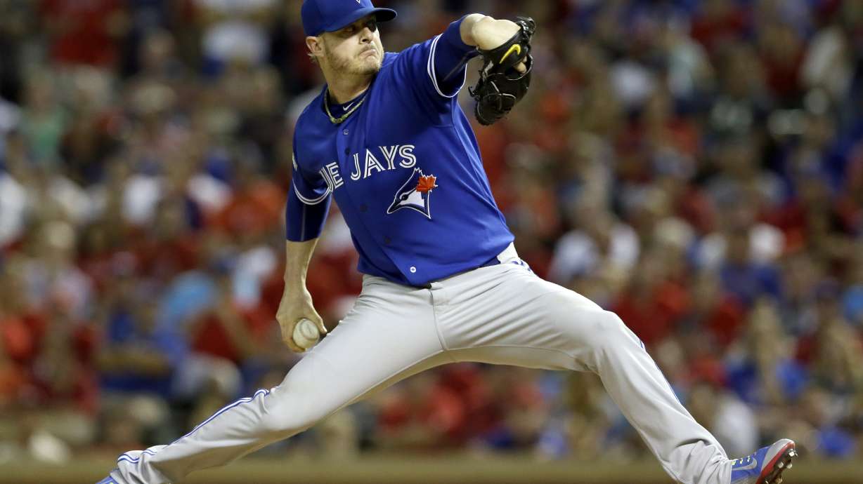 Reliever Mark Lowe and Tigers complete $11M, 2-year contract