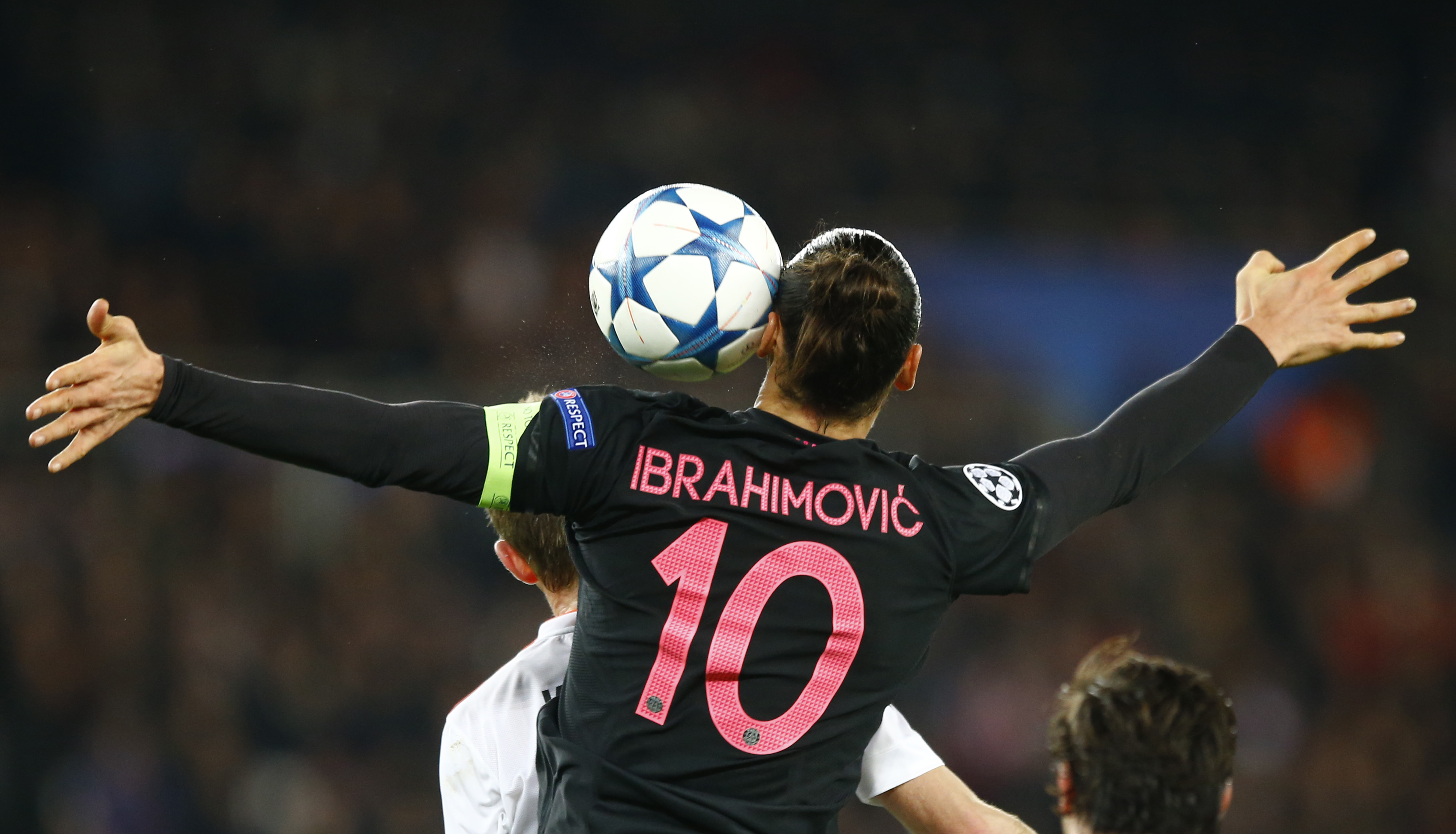 Lucas and Ibrahimovic score as PSG beats Shakhtar 2-0