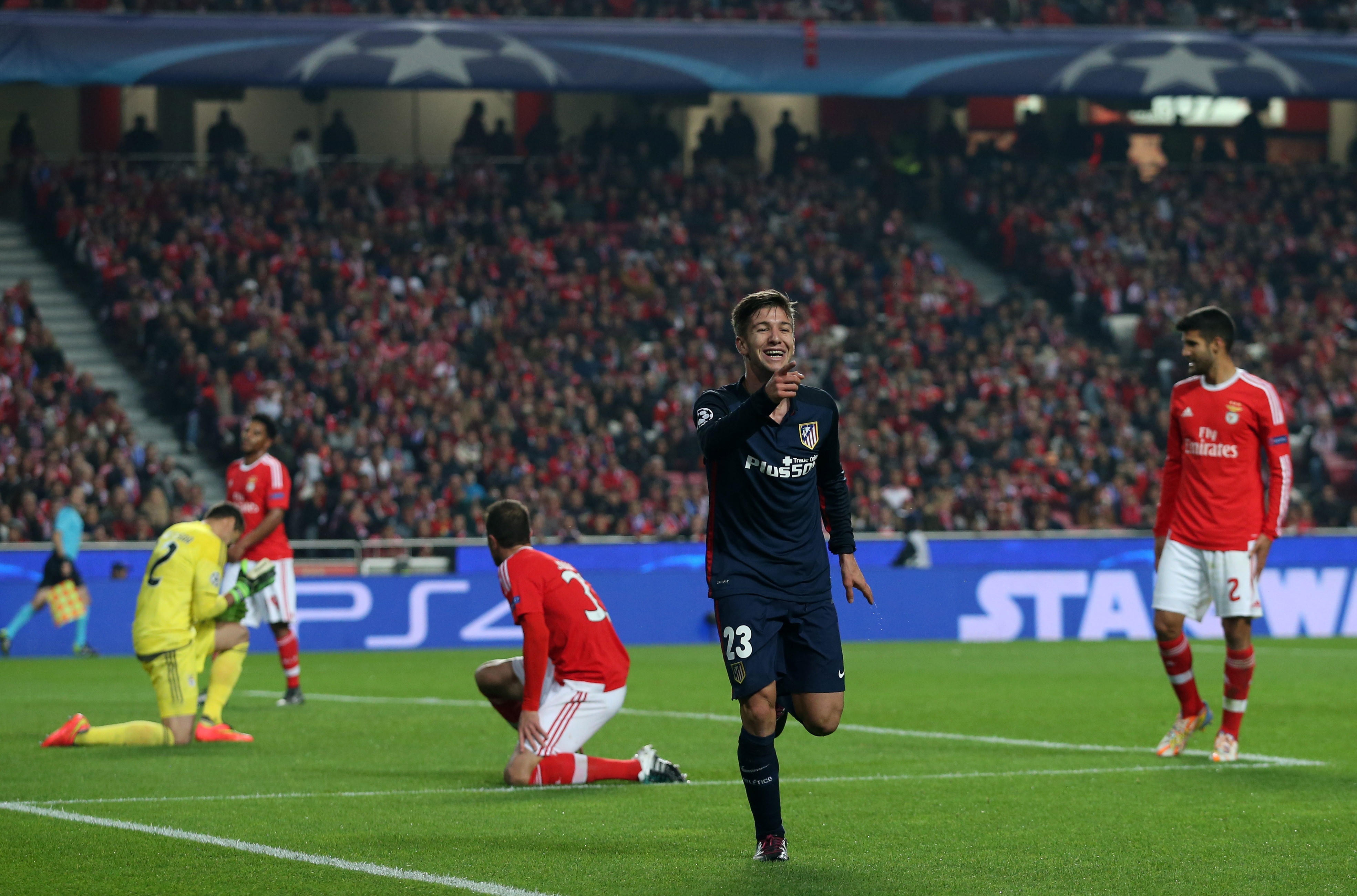 Atletico beats Benfica to win Champs League Group