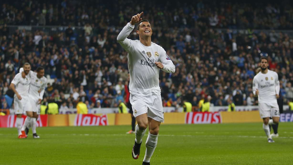 Ronaldo says he's staying at Real Madrid, defends Benitez