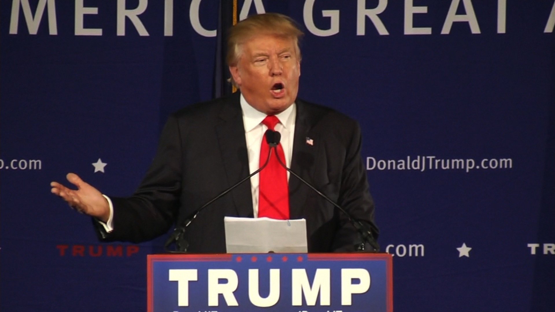 Petition to ban Trump from UK passes 300K, could be debated in Parliament