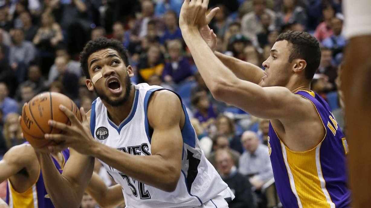 Martin, Towns lift Timberwolves over Lakers, 123-122 in OT