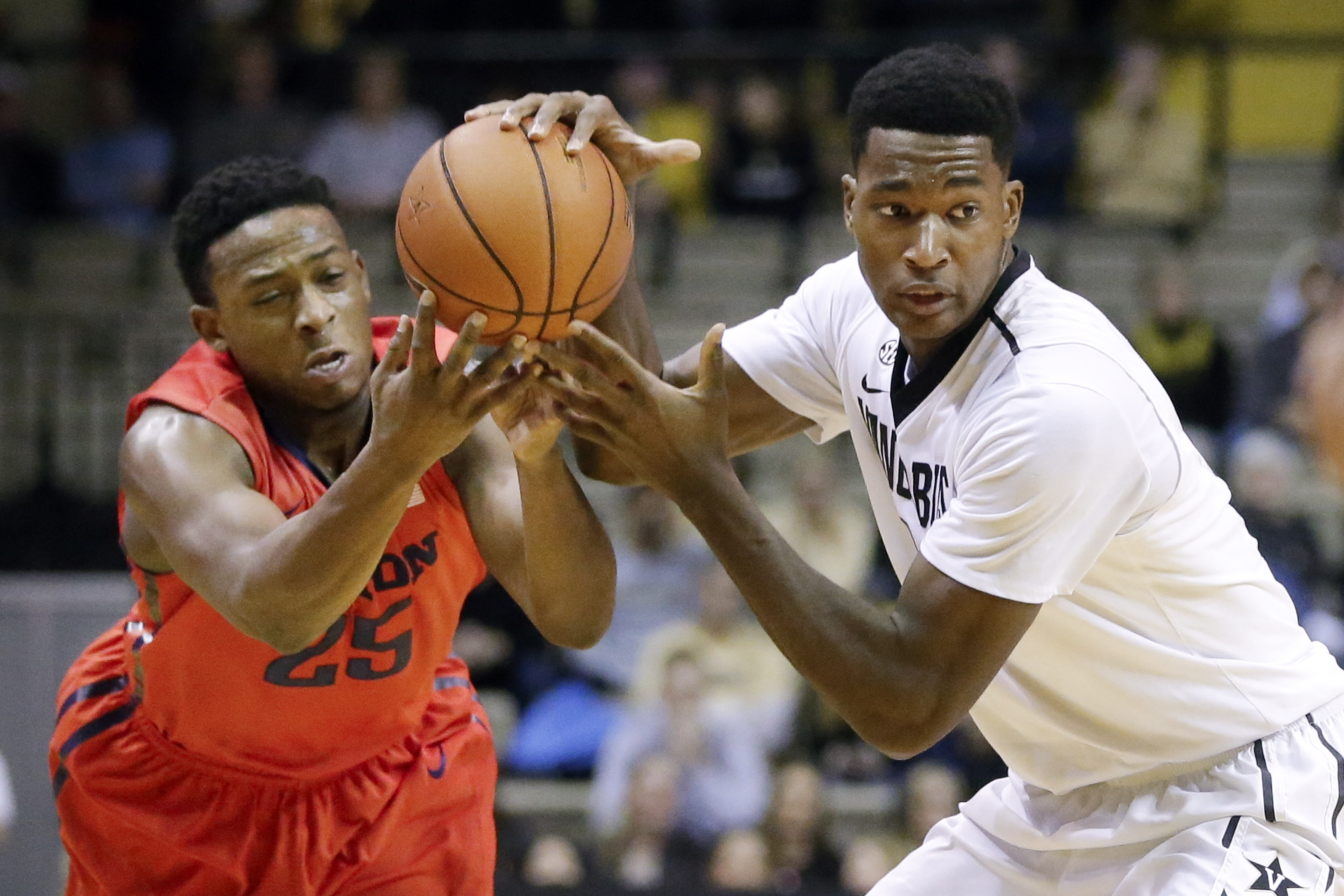 Pollard scores 21 as Dayton upsets No. 21 Vanderbilt 72-67