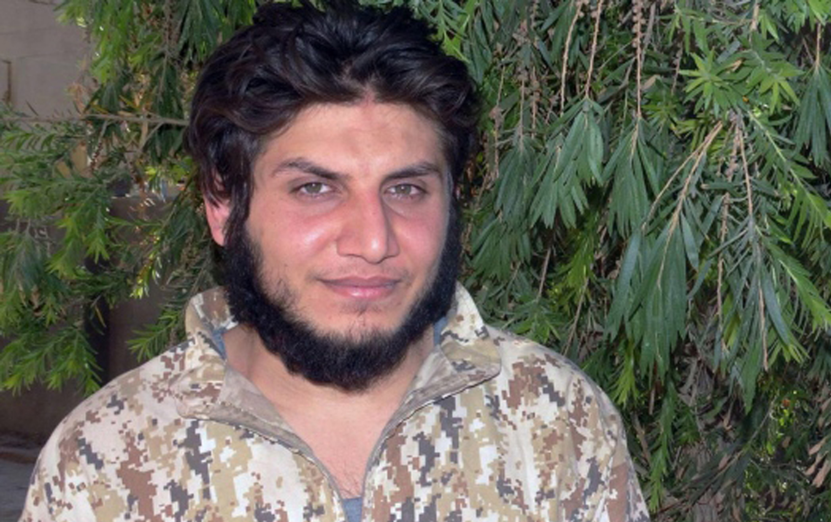 Profiles of radicals reveal numerous paths to extremism