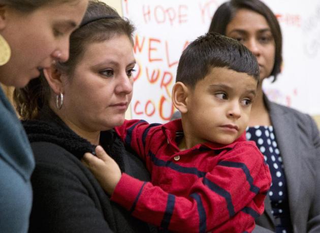 LO ULTIMO: Abren centros para niños inmigrantes