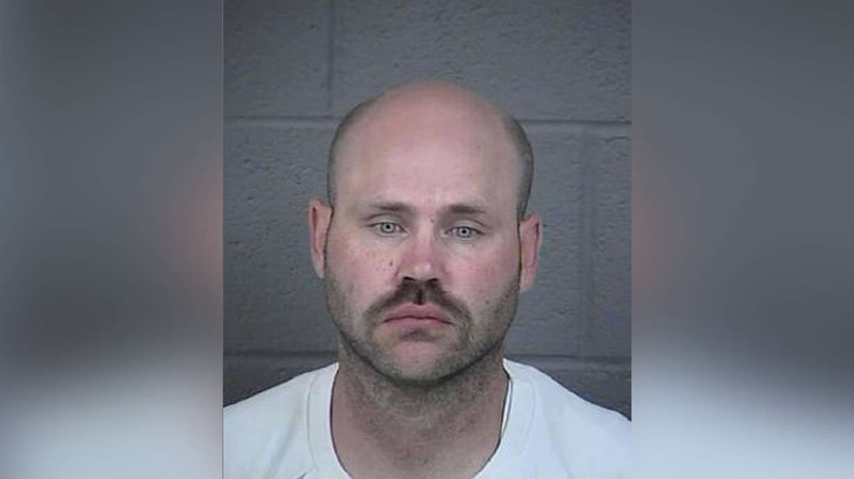 Ex cop convicted in nude teen photos case now faces federal charges