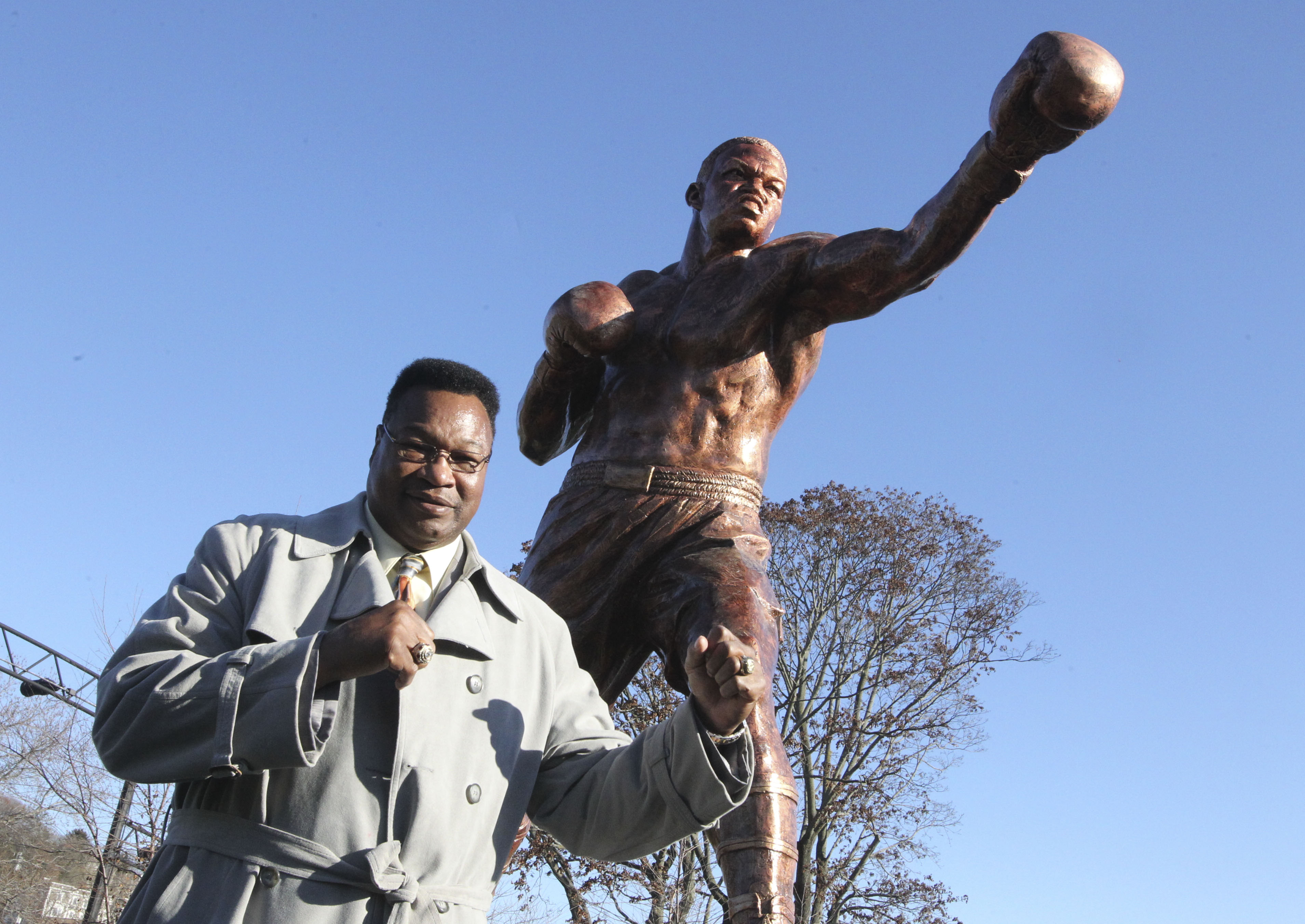 Boxing's Larry Holmes, long underrated, now cast in bronze